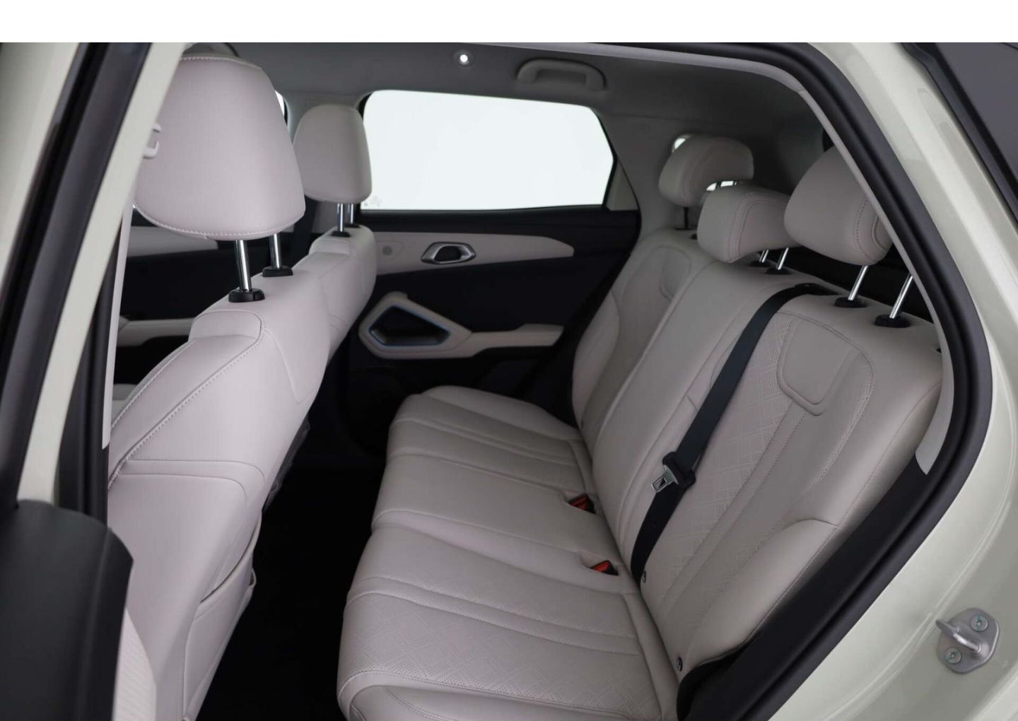 BYD ATTO 2 Comfort LP: 43.549,- /Pano/Wärmepumpe/Top foto 12