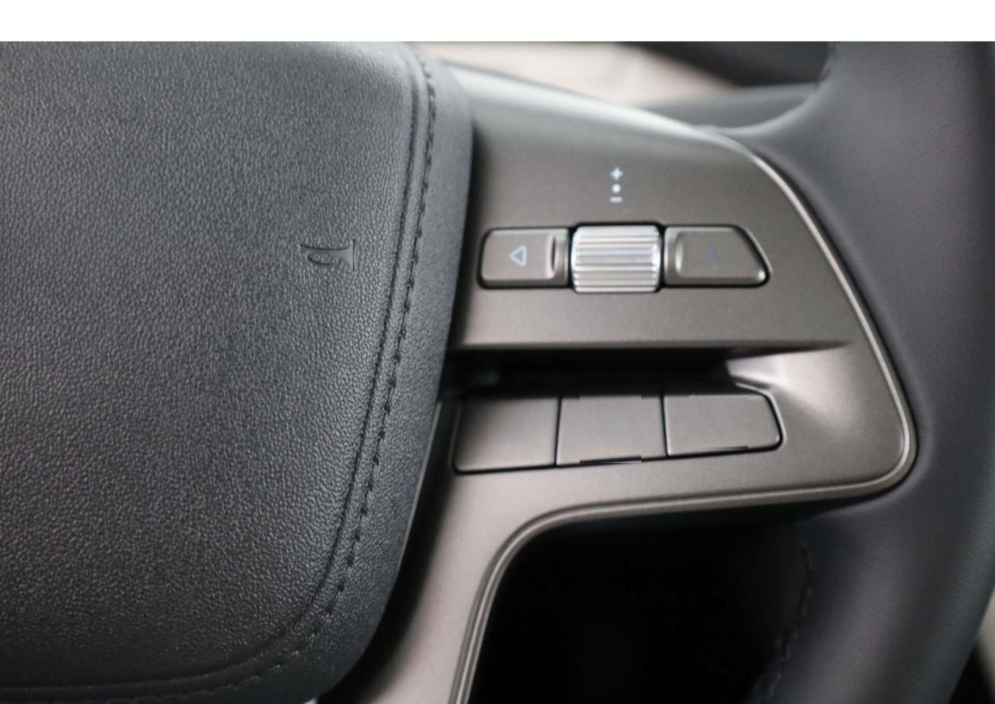 BYD ATTO 2 Comfort LP: 43.549,- /Pano/Wärmepumpe/Top foto 16