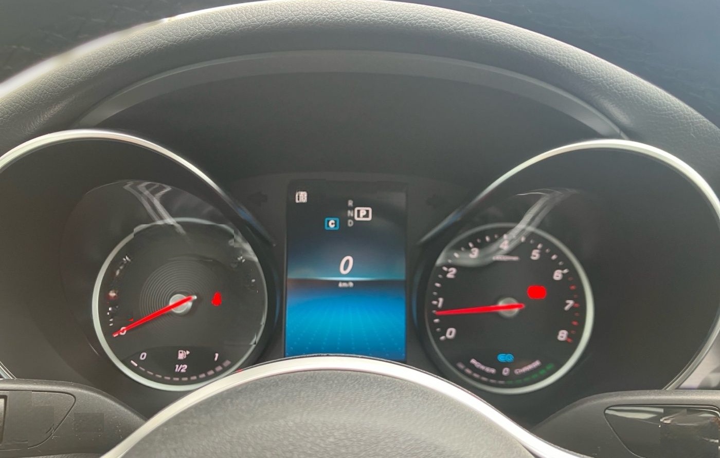 Mercedes-Benz C 200 T AVANTGARDE+AHK+PANO+MULTIB+AMBI+CARPLAY+ foto 5