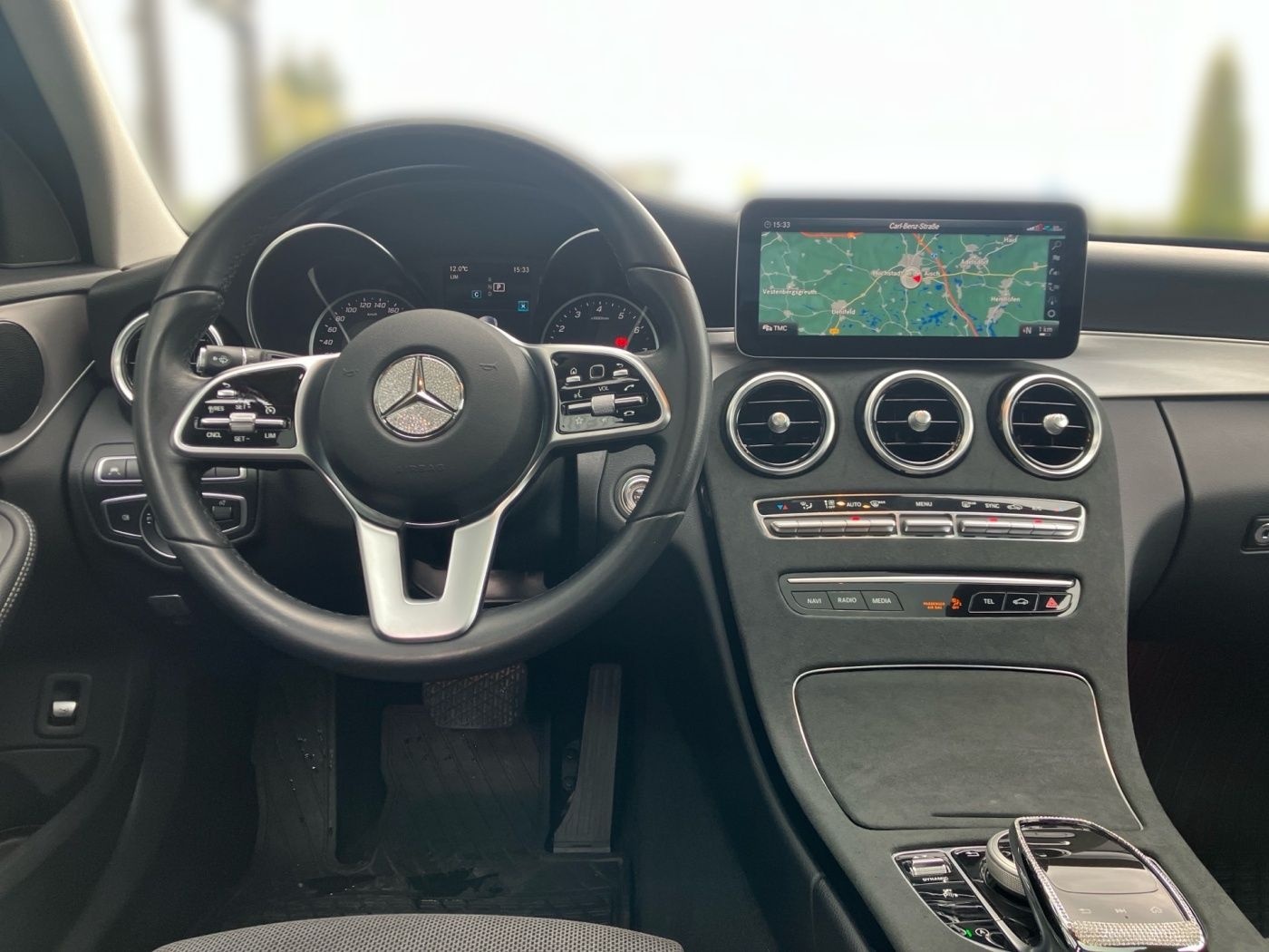 Mercedes-Benz C 200 T AVANTGARDE+AHK+PANO+MULTIB+AMBI+CARPLAY+ foto 9
