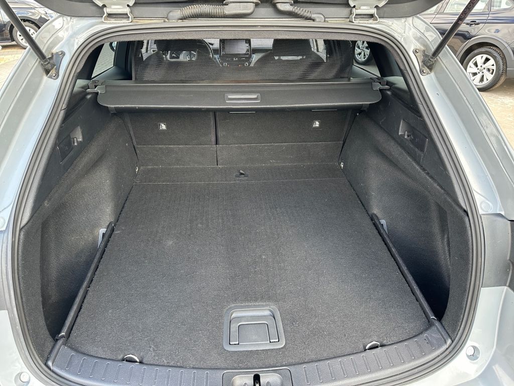 Toyota Corolla 1.8 Hybrid Touring Sports Business Editi foto 7