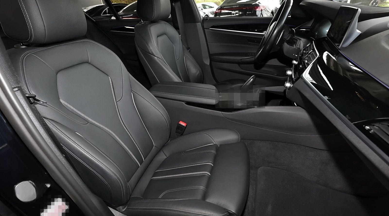 BMW M550 i xDrive TOTWINKEL+DISTRO+HIFI+KAMERA+20" foto 4