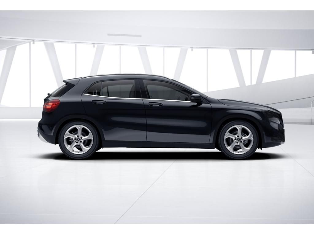 Mercedes-Benz GLA 180 KAMERA+NAVIGATION+TEMPOMAT+PARKPILOT+18" foto 5