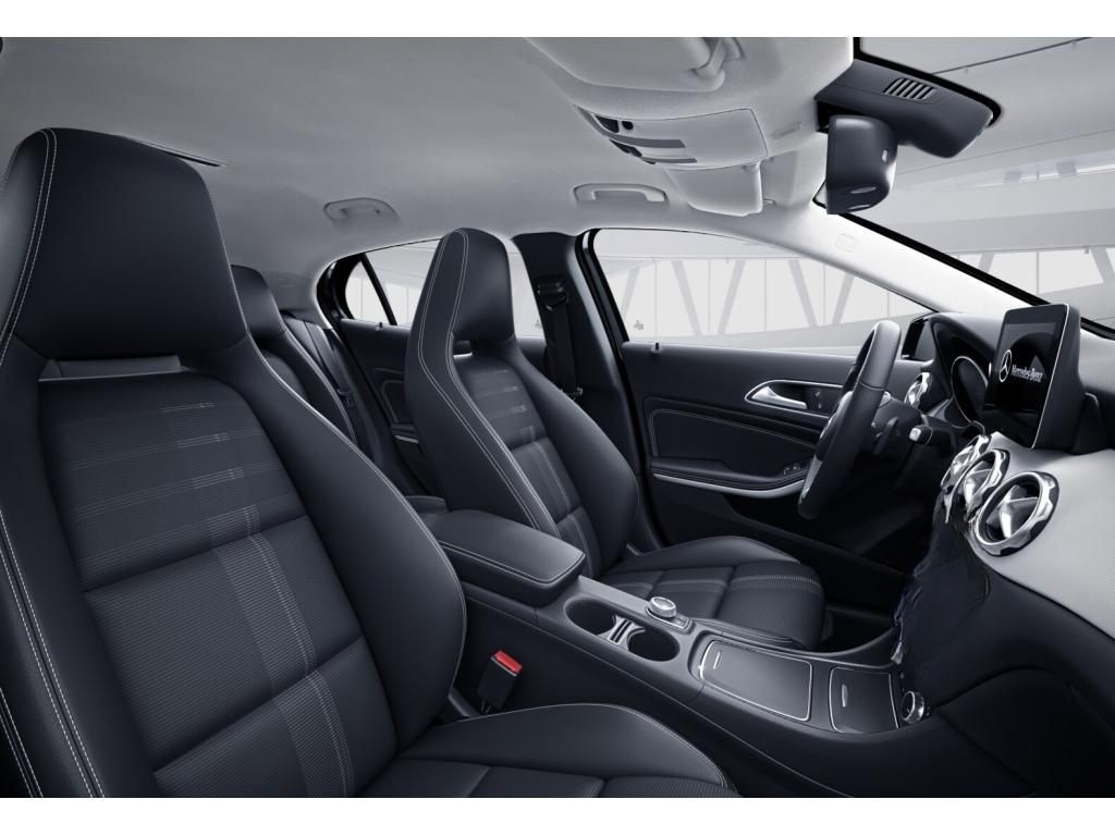 Mercedes-Benz GLA 180 KAMERA+NAVIGATION+TEMPOMAT+PARKPILOT+18" foto 8