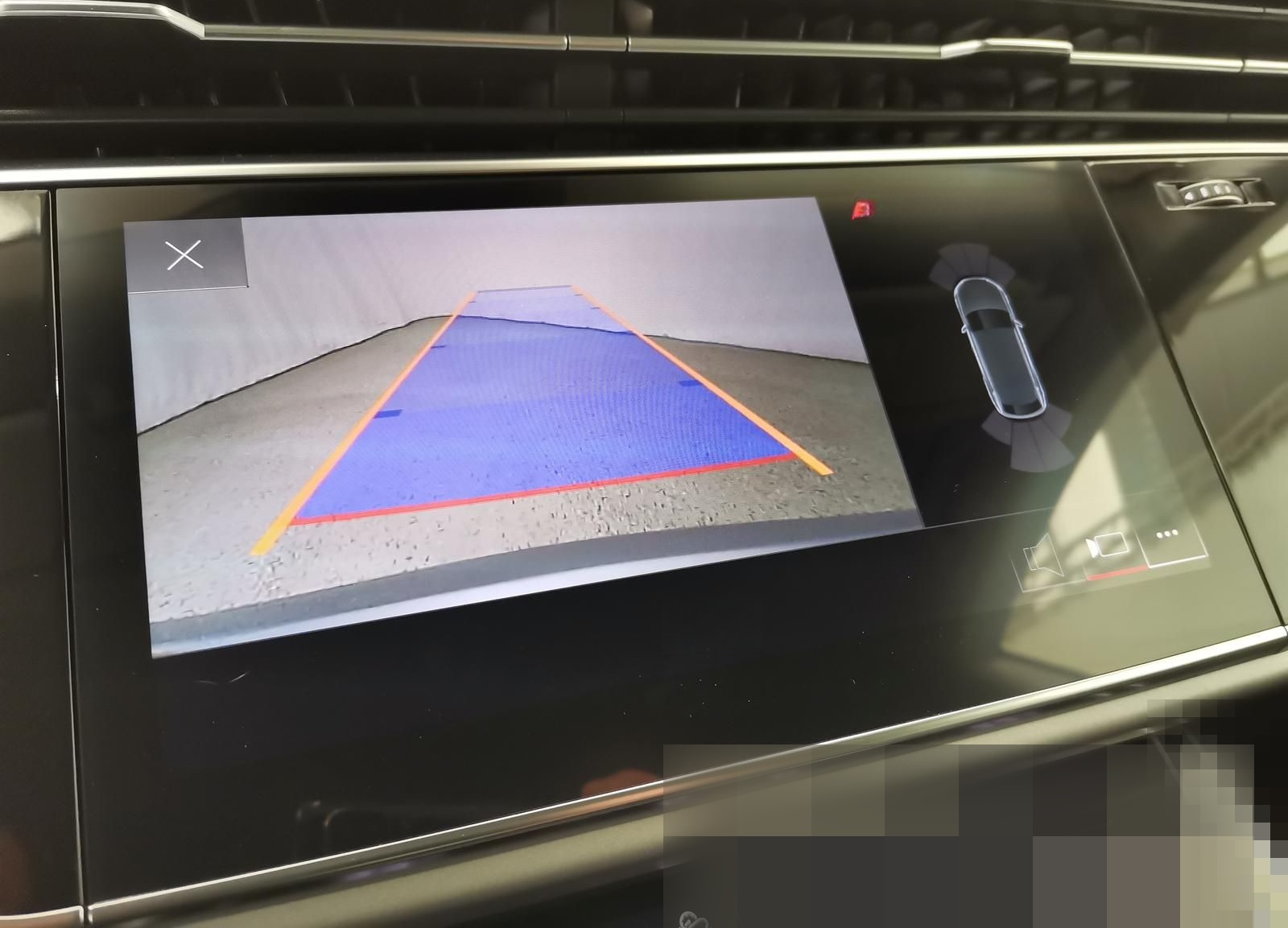 Audi Q8 3.0 TFSI 55 e quattro PHEV LED|Navi|Sound|RFK foto 15