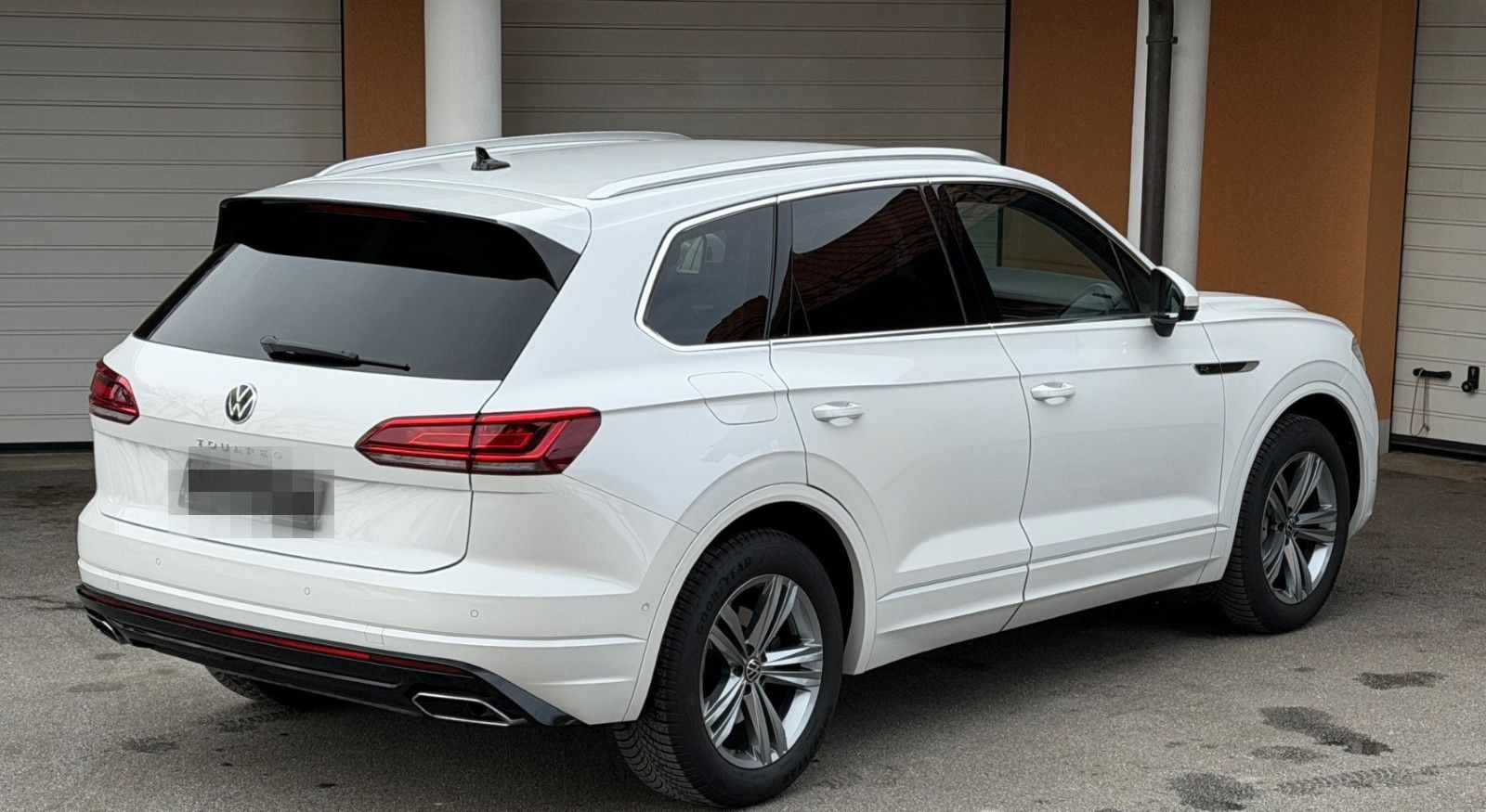 Volkswagen Touareg R-LINE Elegance 4Motion AHK/ACC/ foto 2