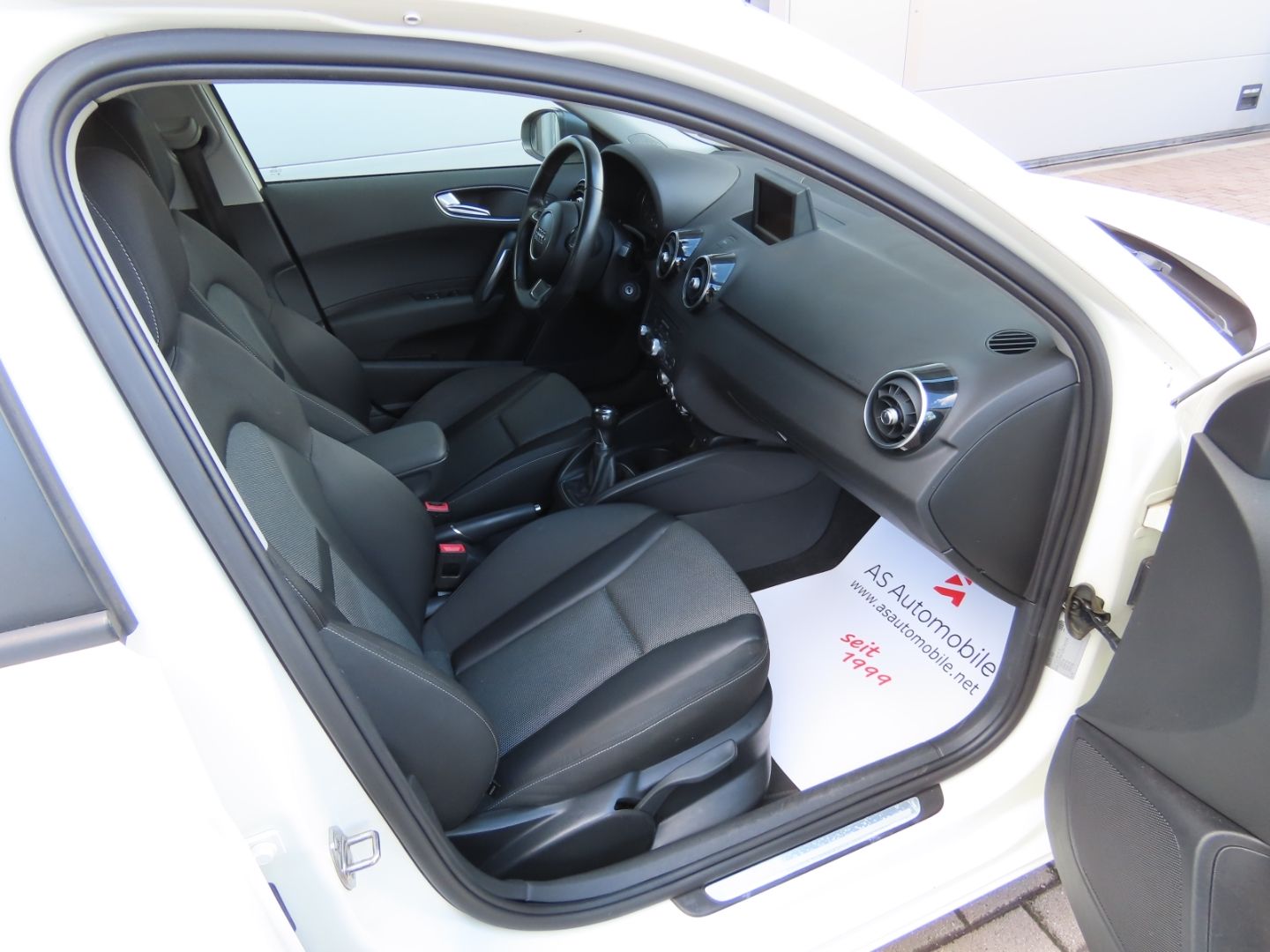 Audi A1 1.2 TFSI Sportback Ambition HUneu*SHZ*PDC foto 14