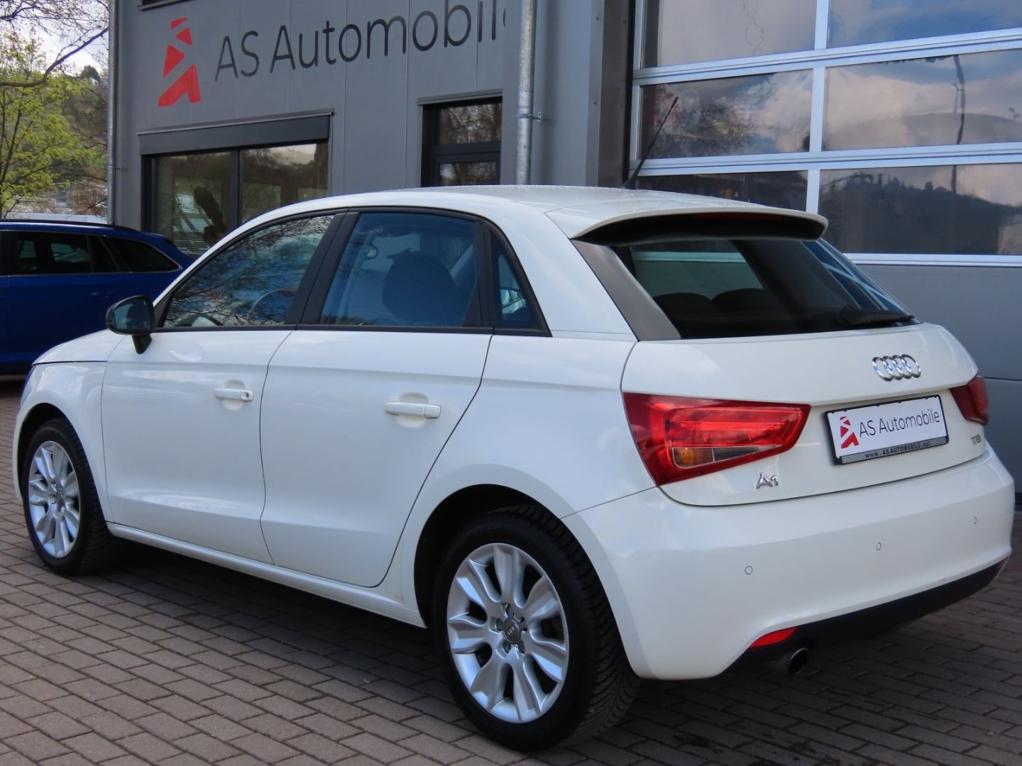 Audi A1 1.2 TFSI Sportback Ambition HUneu*SHZ*PDC foto 4