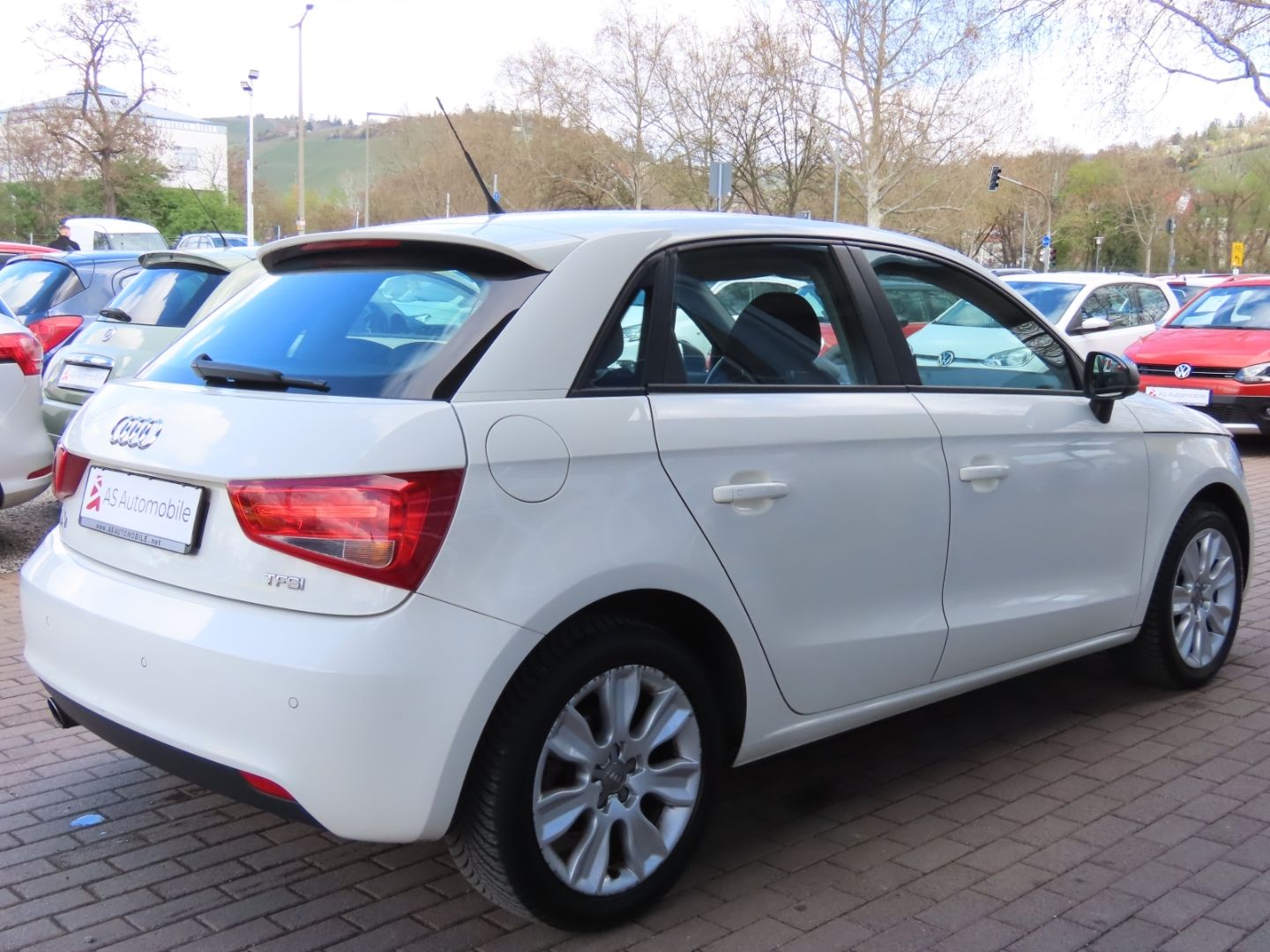 Audi A1 1.2 TFSI Sportback Ambition HUneu*SHZ*PDC foto 6