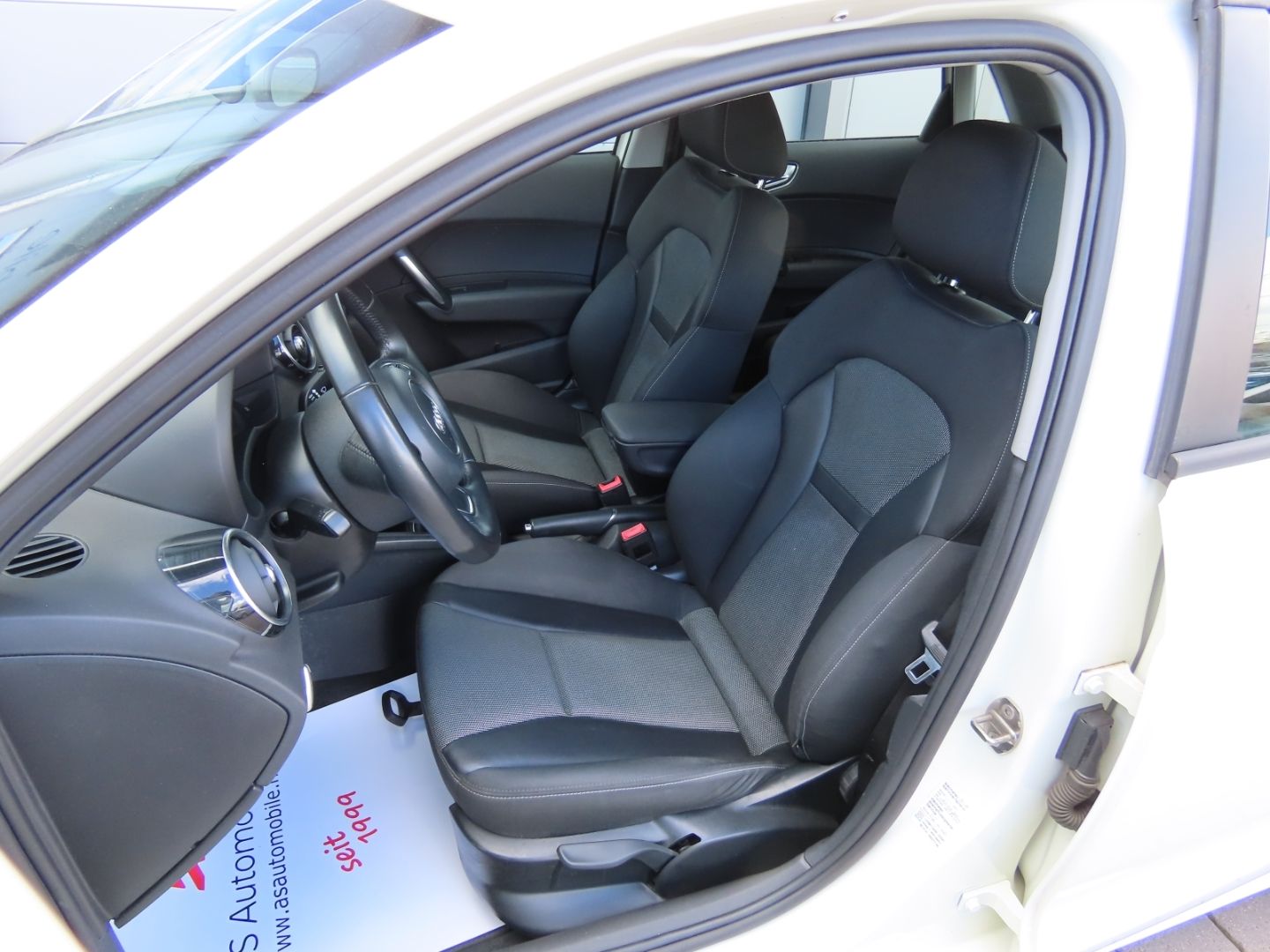 Audi A1 1.2 TFSI Sportback Ambition HUneu*SHZ*PDC foto 8