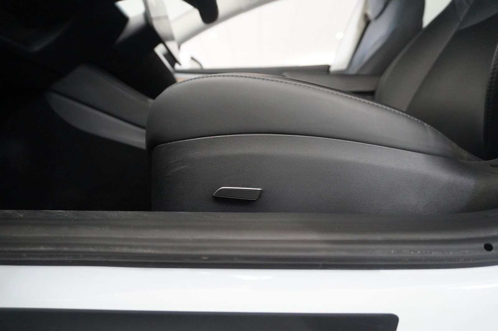 Tesla Model 3 LONGRANGE DUAL-MOTOR NAVI/KAMERA/AMD/AHK foto 15