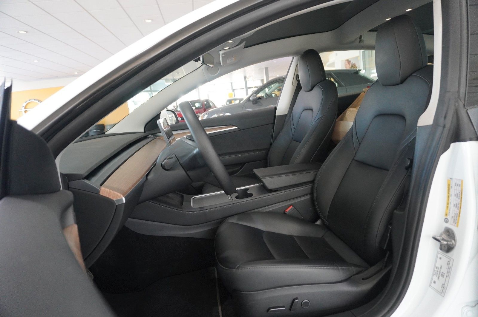 Tesla Model 3 LONGRANGE DUAL-MOTOR NAVI/KAMERA/AMD/AHK foto 17