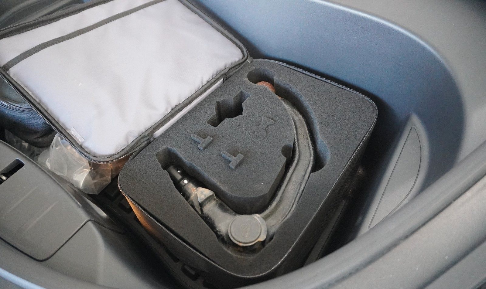 Tesla Model 3 LONGRANGE DUAL-MOTOR NAVI/KAMERA/AMD/AHK foto 19