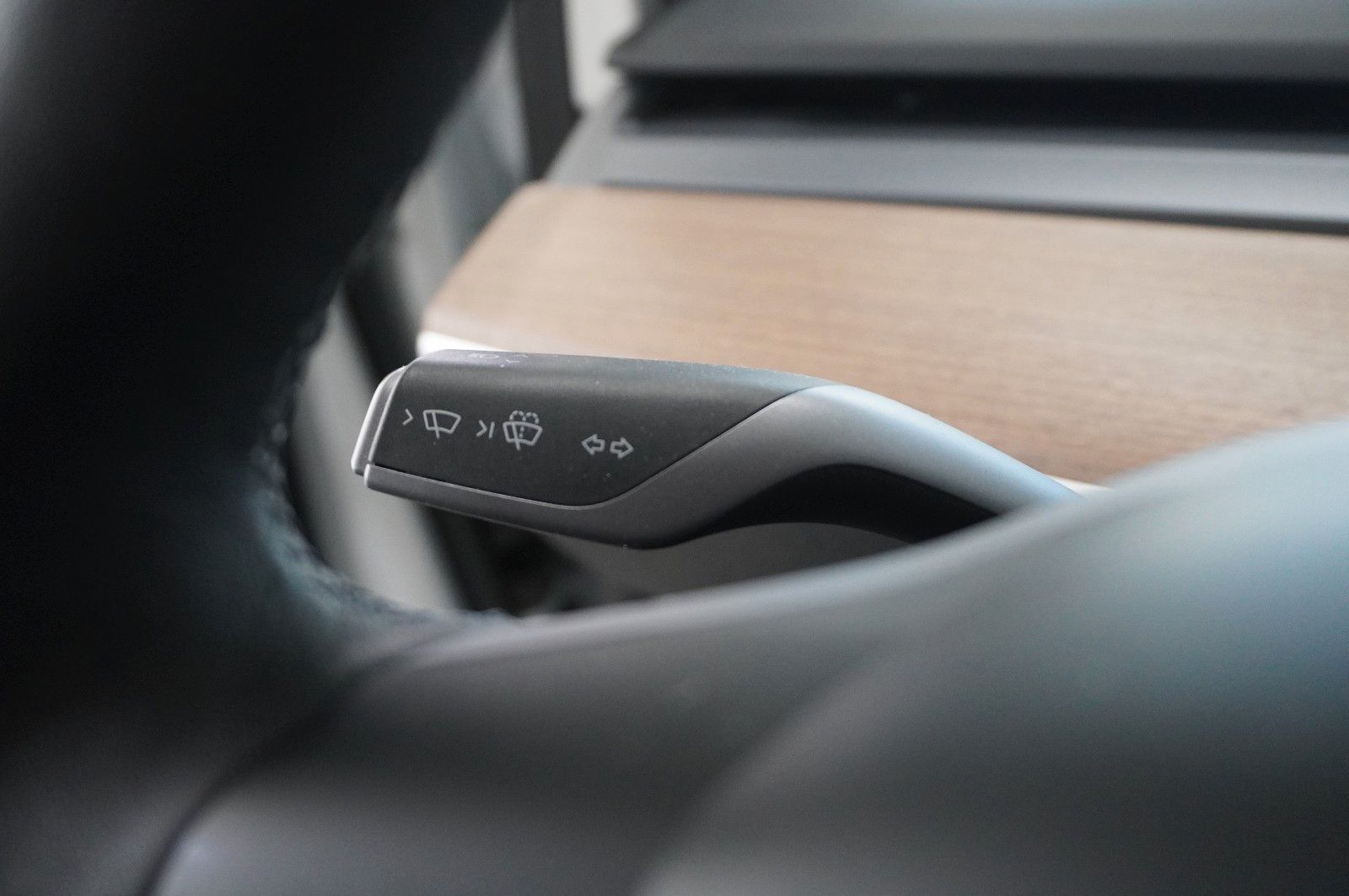 Tesla Model 3 LONGRANGE DUAL-MOTOR NAVI/KAMERA/AMD/AHK foto 23