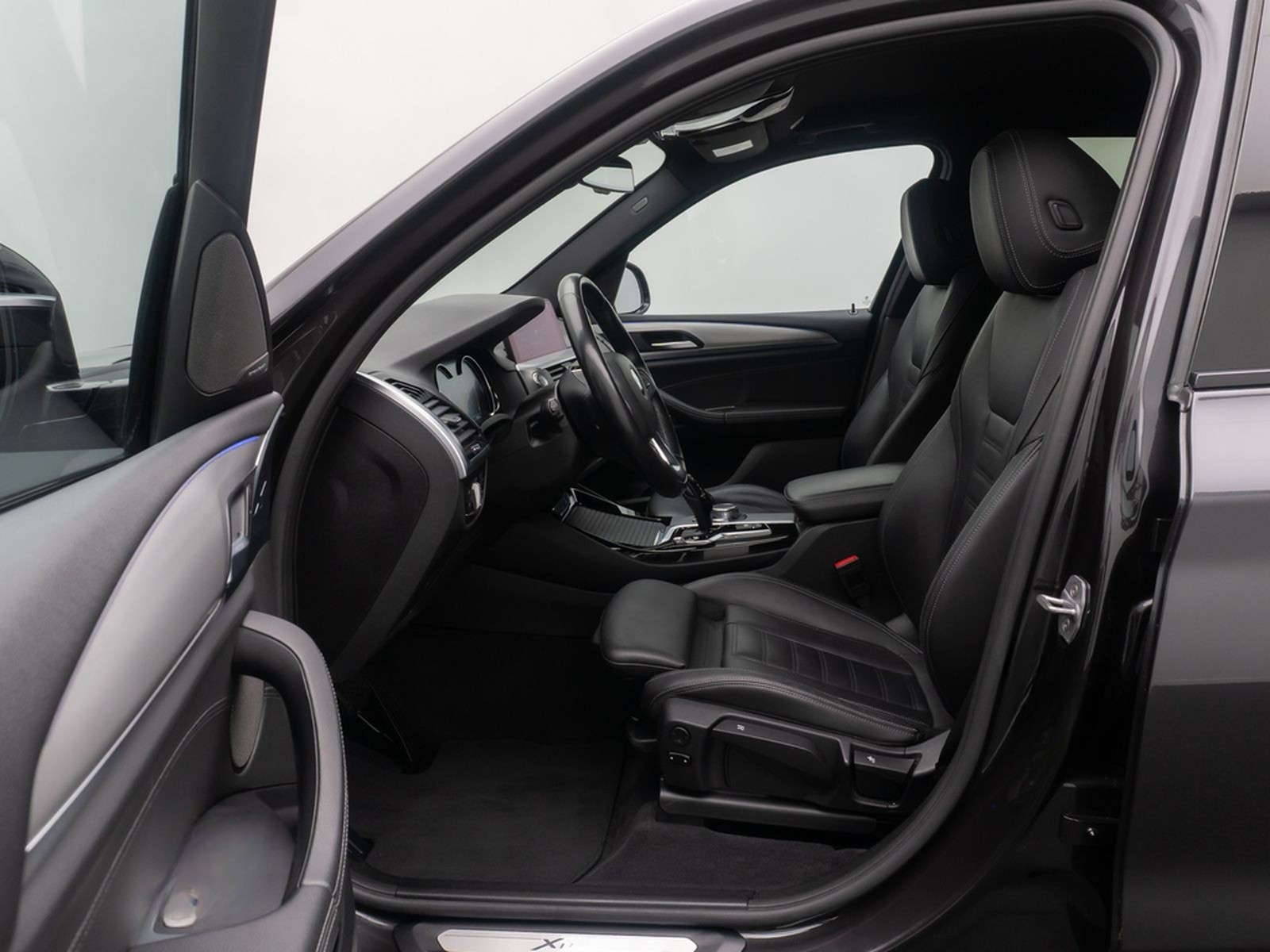 BMW X3 xD20d xLine ACC AHK Kamera DisplKey HUD Leder foto 19