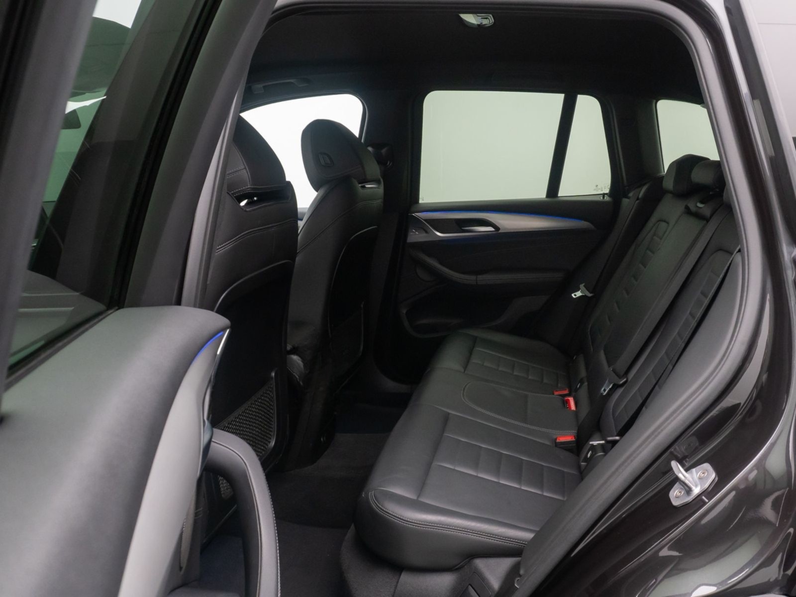 BMW X3 xD20d xLine ACC AHK Kamera DisplKey HUD Leder foto 25