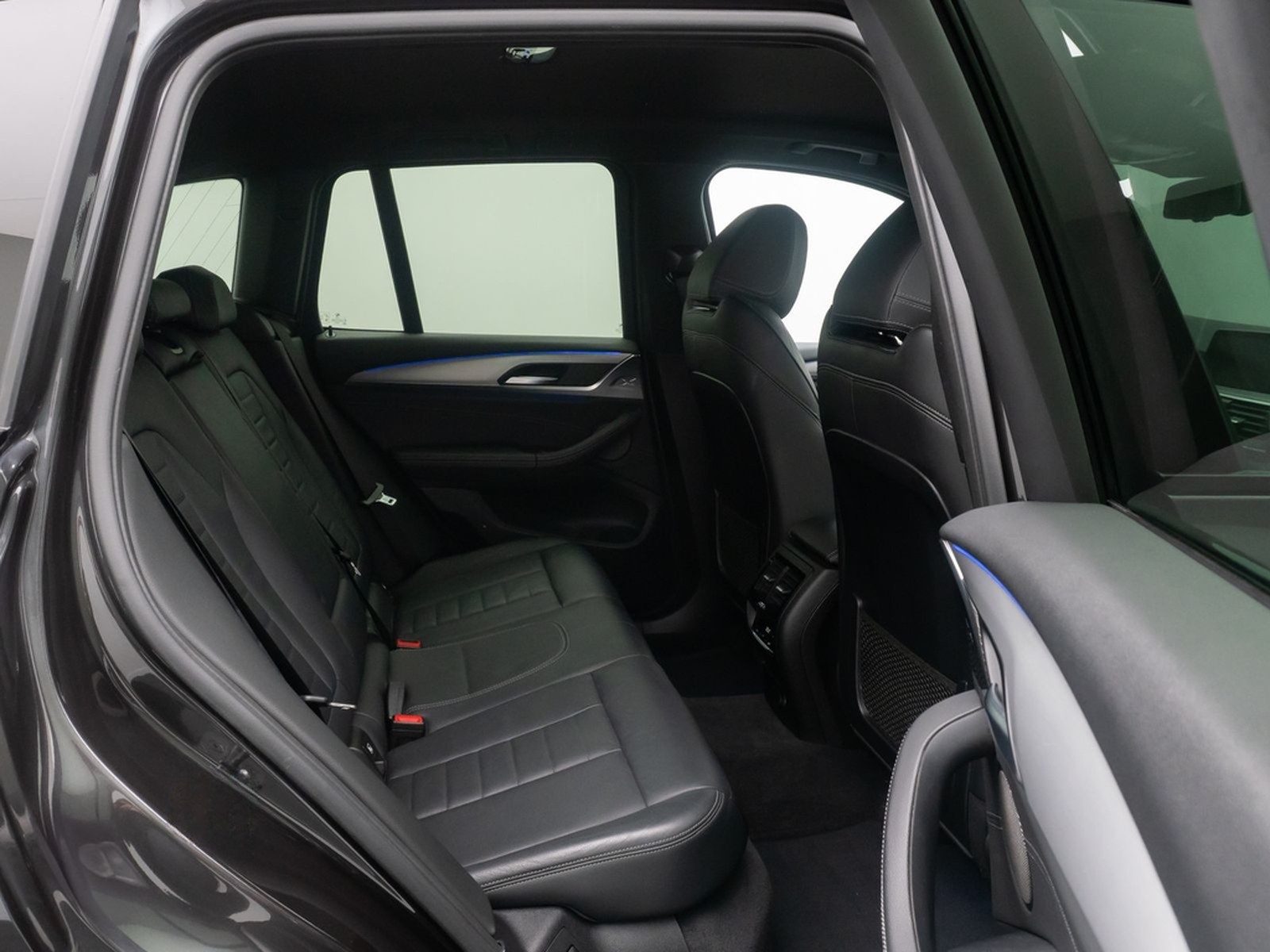 BMW X3 xD20d xLine ACC AHK Kamera DisplKey HUD Leder foto 26