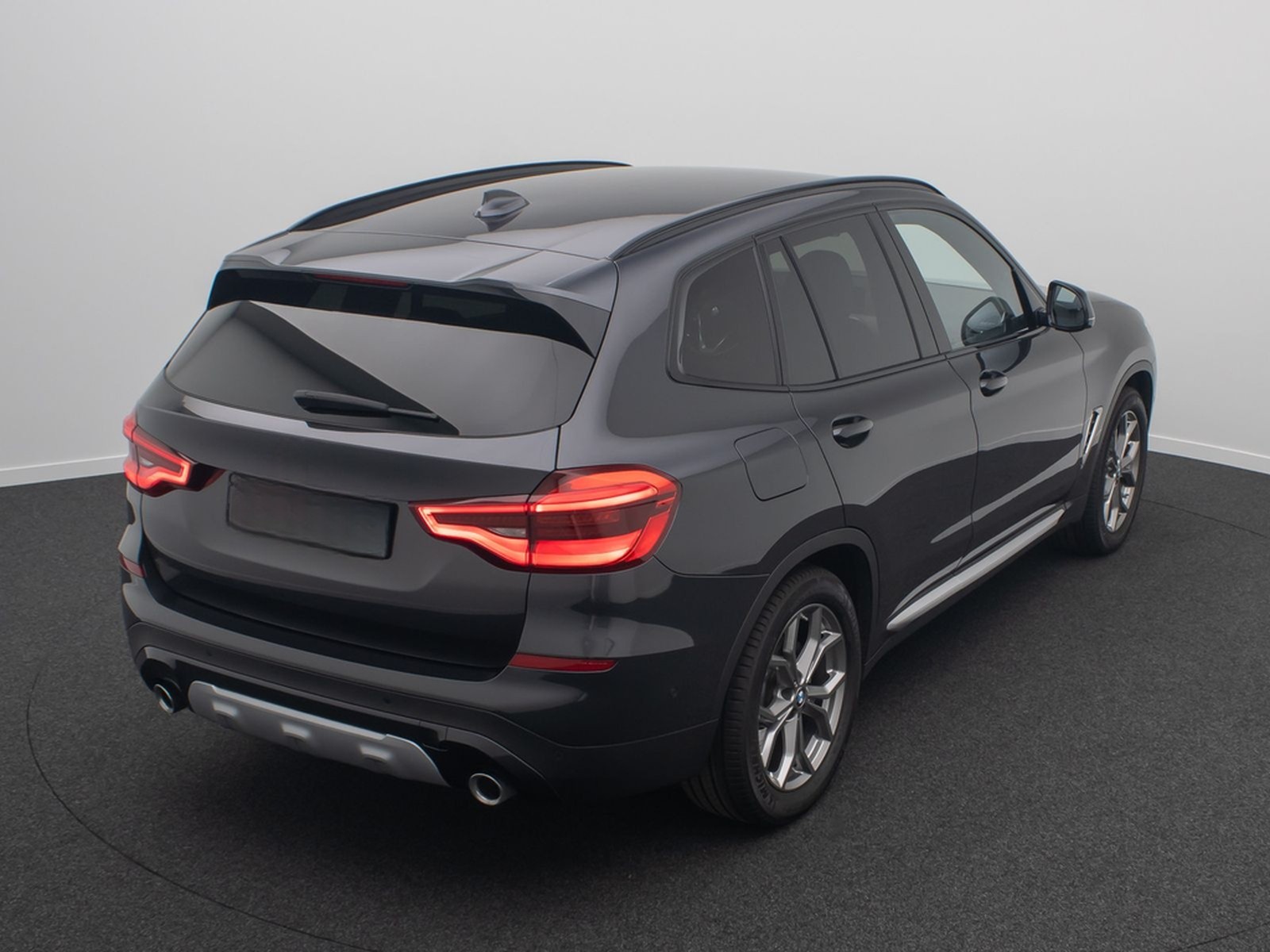 BMW X3 xD20d xLine ACC AHK Kamera DisplKey HUD Leder foto 7