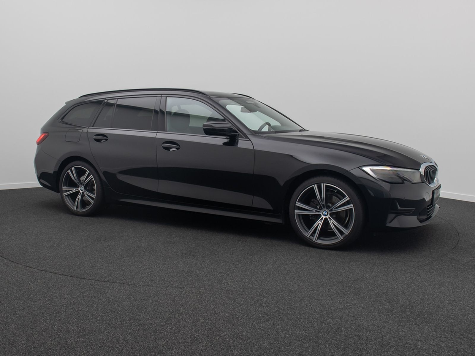 BMW 320d ACC Alarm HUD DAB H/K Panoram Sportsitz 19" foto 4