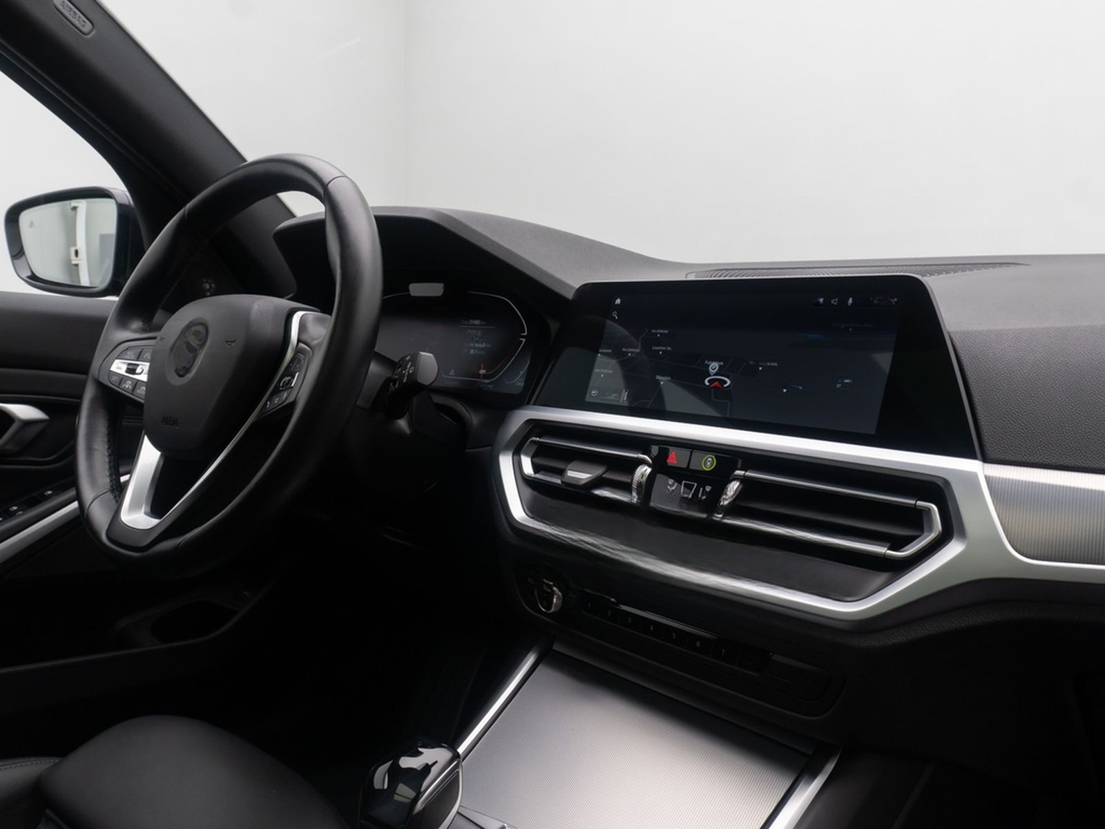 BMW 320d ACC Alarm HUD DAB H/K Panoram Sportsitz 19" foto 39