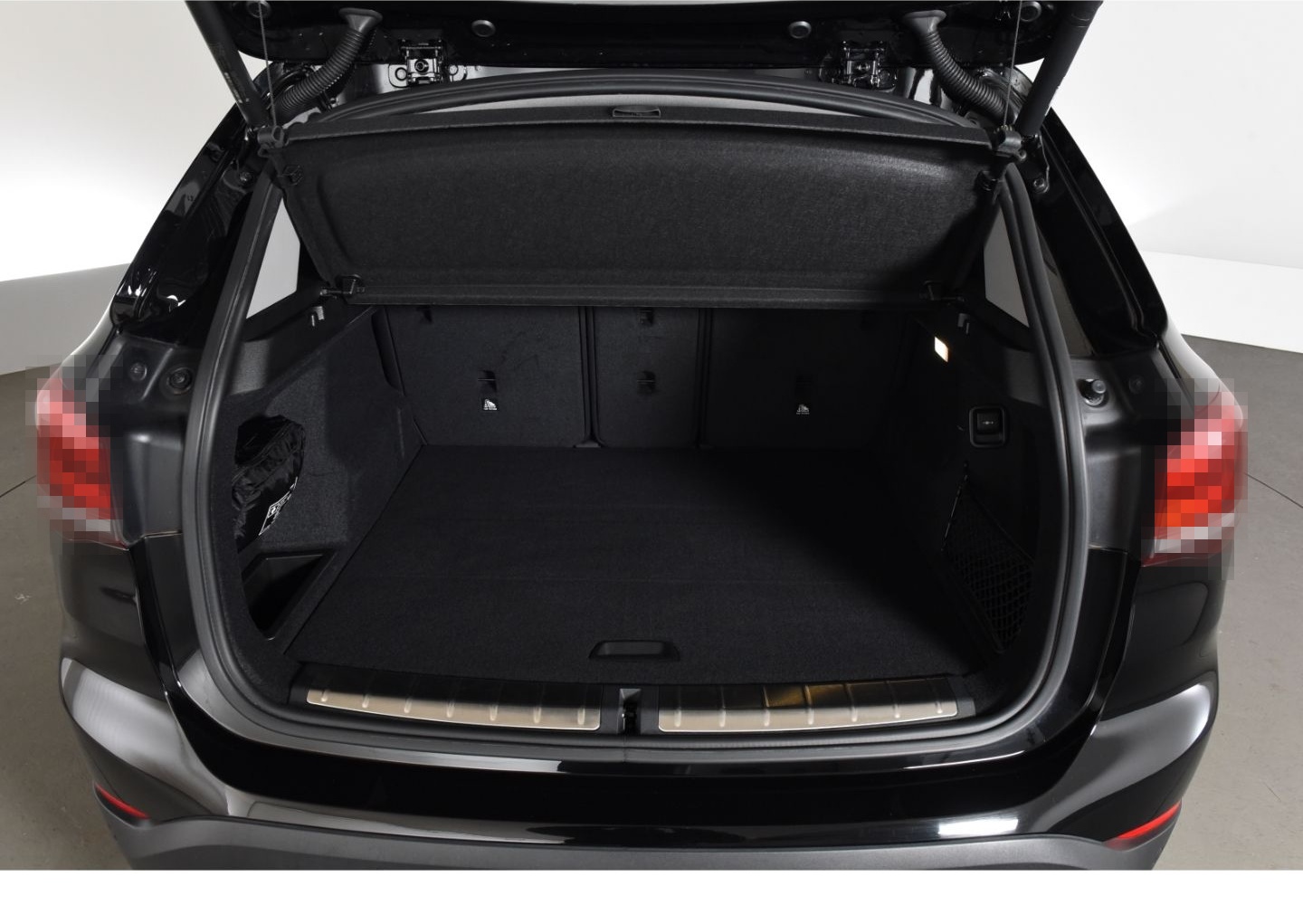 BMW X1 xDrive 20 i Sport Line Navigation Sonnenschut foto 16