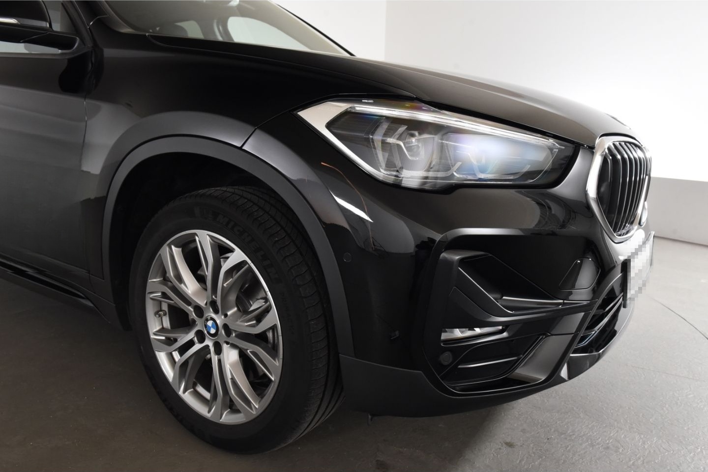BMW X1 xDrive 20 i Sport Line Navigation Sonnenschut foto 17