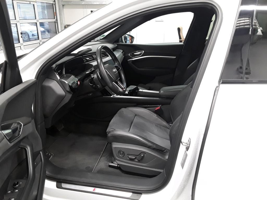 Audi E-TRON SPORTBACK S BLACK/20Z./ACC/DAB/4x SHZ/AHK foto 10