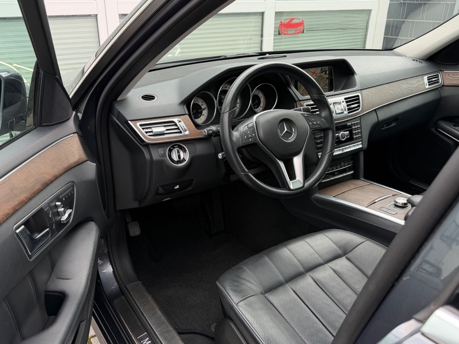 Mercedes-Benz E500 Kombi V8/ACC/STANDHZNG/360°/SITZBELÜFT/AHK foto 16