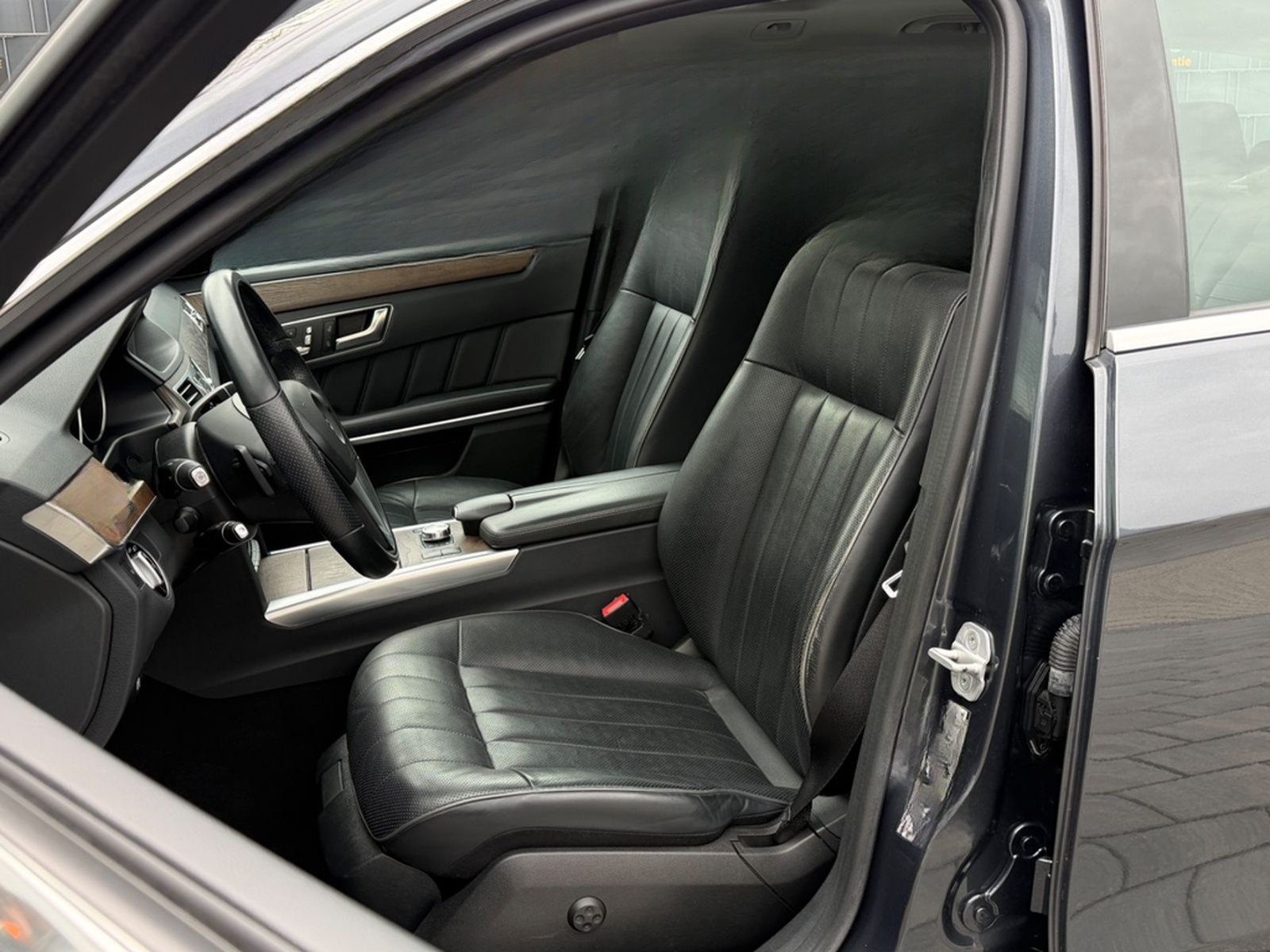 Mercedes-Benz E500 Kombi V8/ACC/STANDHZNG/360°/SITZBELÜFT/AHK foto 19