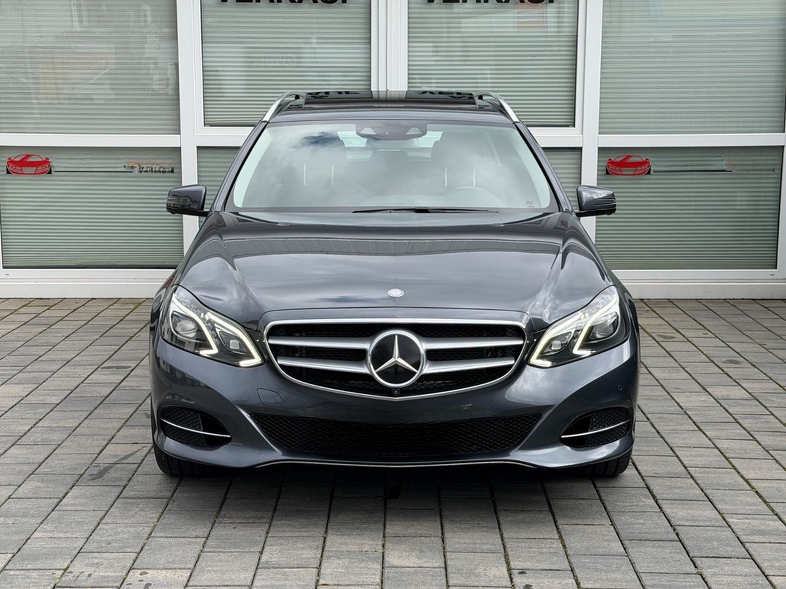 Mercedes-Benz E500 Kombi V8/ACC/STANDHZNG/360°/SITZBELÜFT/AHK foto 3