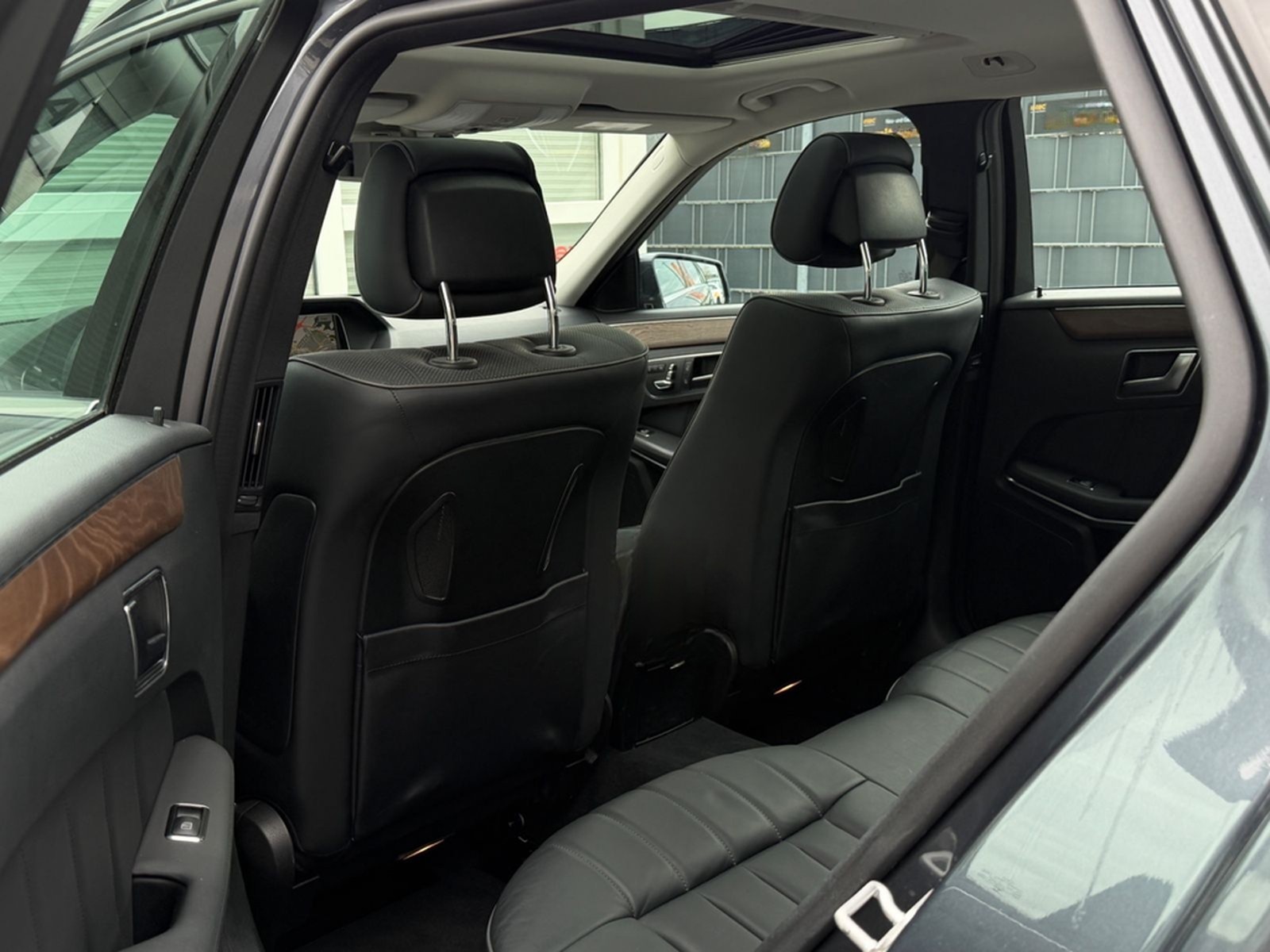 Mercedes-Benz E500 Kombi V8/ACC/STANDHZNG/360°/SITZBELÜFT/AHK foto 23