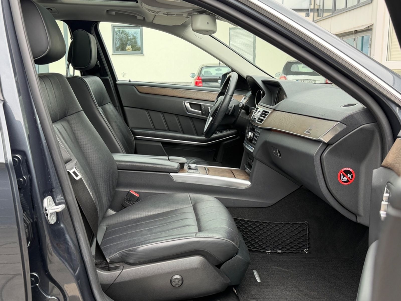 Mercedes-Benz E500 Kombi V8/ACC/STANDHZNG/360°/SITZBELÜFT/AHK foto 28