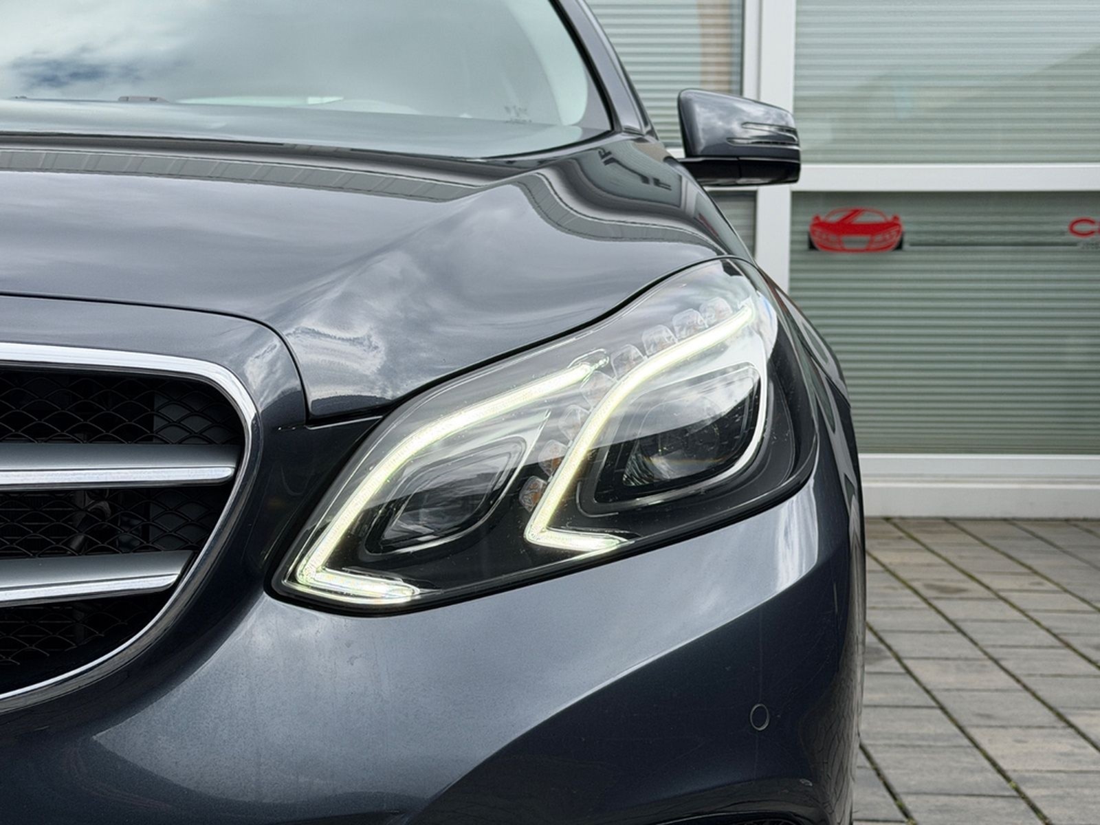 Mercedes-Benz E500 Kombi V8/ACC/STANDHZNG/360°/SITZBELÜFT/AHK foto 4