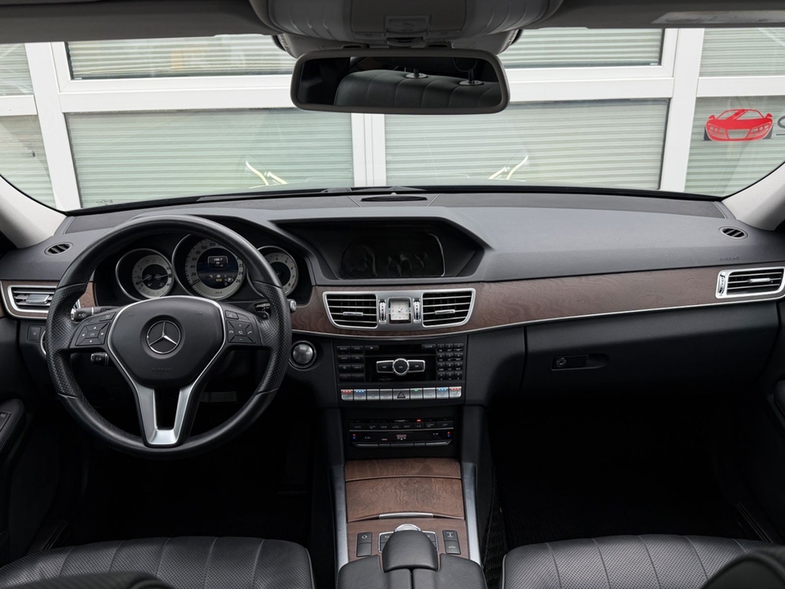 Mercedes-Benz E500 Kombi V8/ACC/STANDHZNG/360°/SITZBELÜFT/AHK foto 32