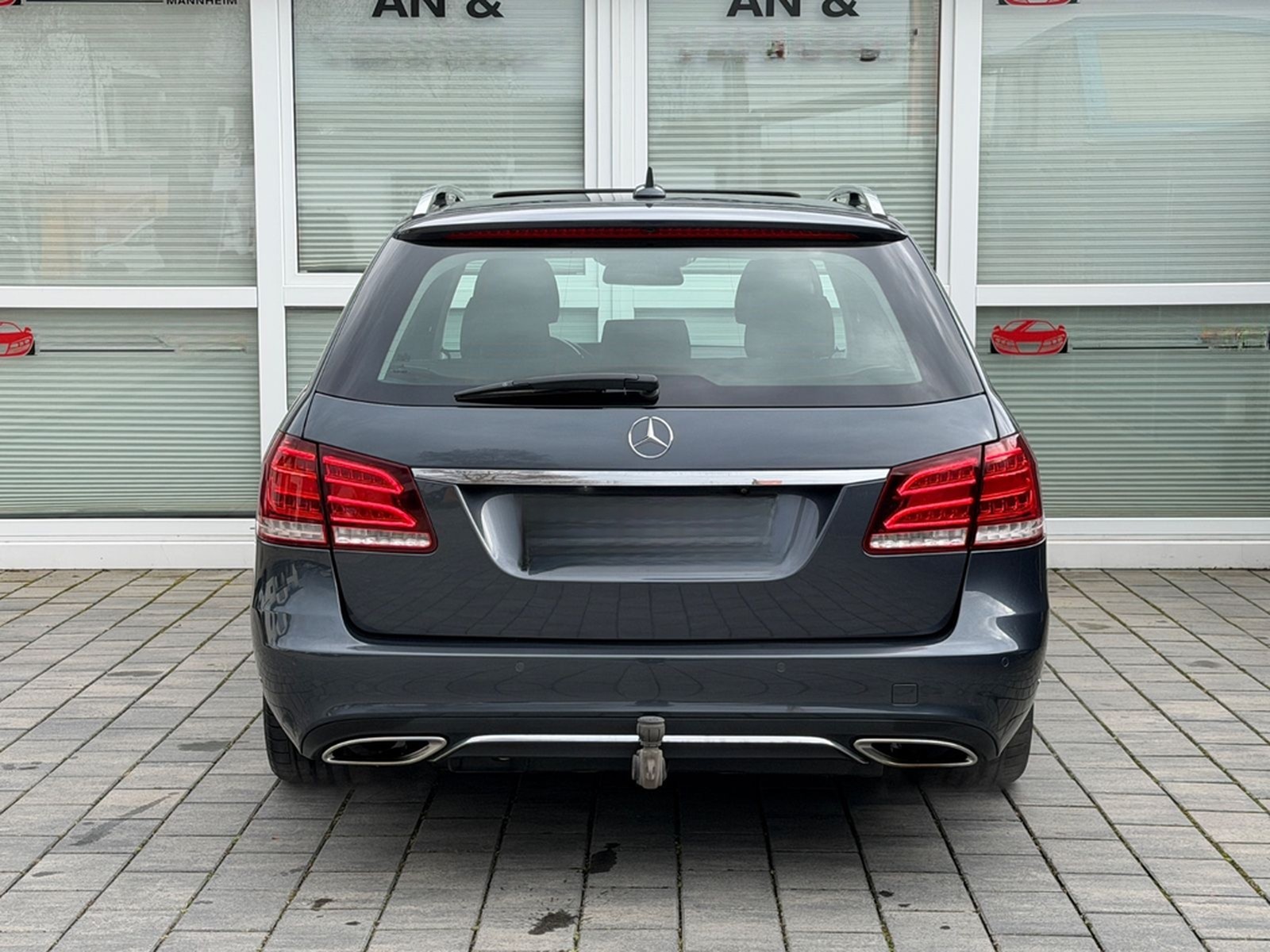 Mercedes-Benz E500 Kombi V8/ACC/STANDHZNG/360°/SITZBELÜFT/AHK foto 9