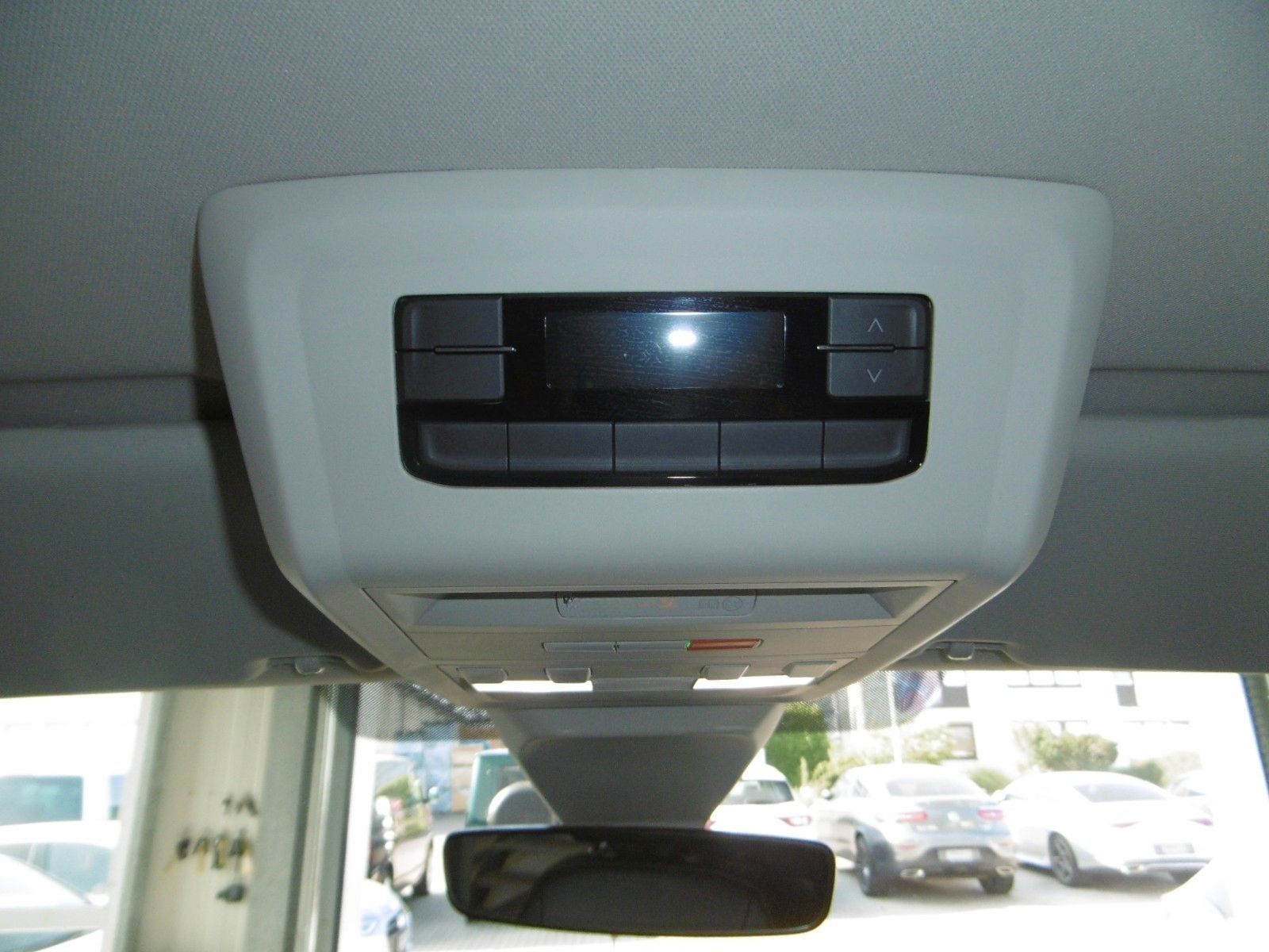 Volkswagen T6.1 Multivan 2.0 TDI ***LED+STDHZG+LEDER+AHK*** foto 17