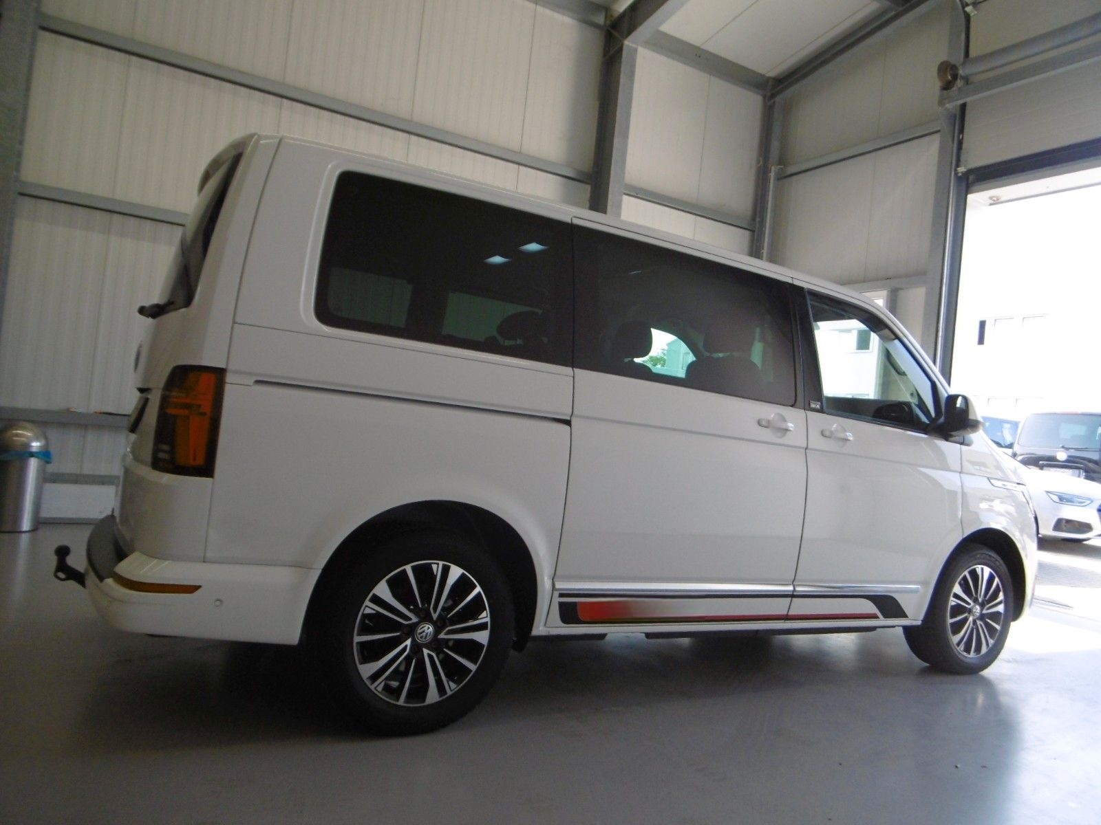 Volkswagen T6.1 Multivan 2.0 TDI ***LED+STDHZG+LEDER+AHK*** foto 8