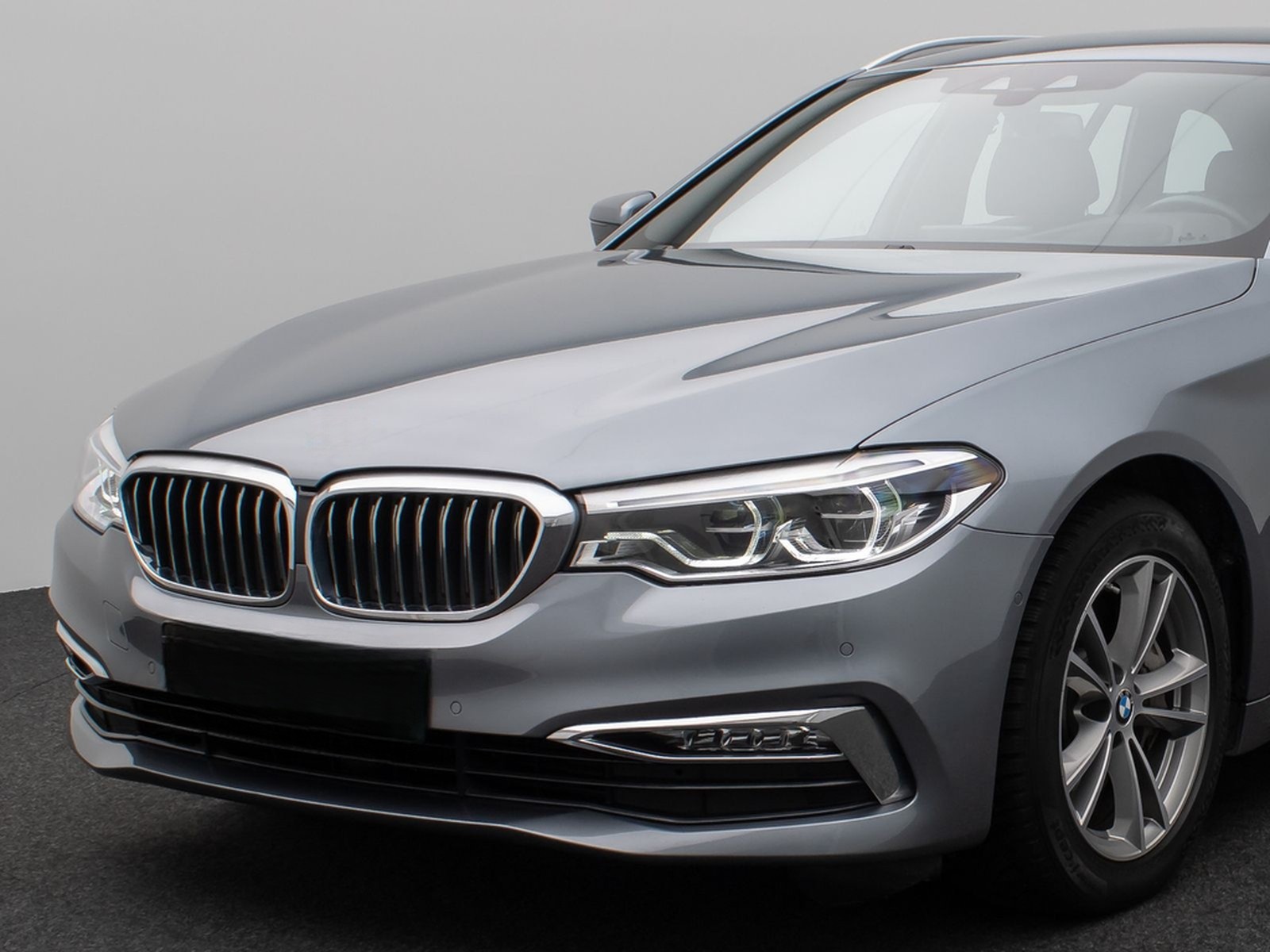 BMW 540i xD Luxury Line Kamera HUD HiFi Komfort AHK foto 17