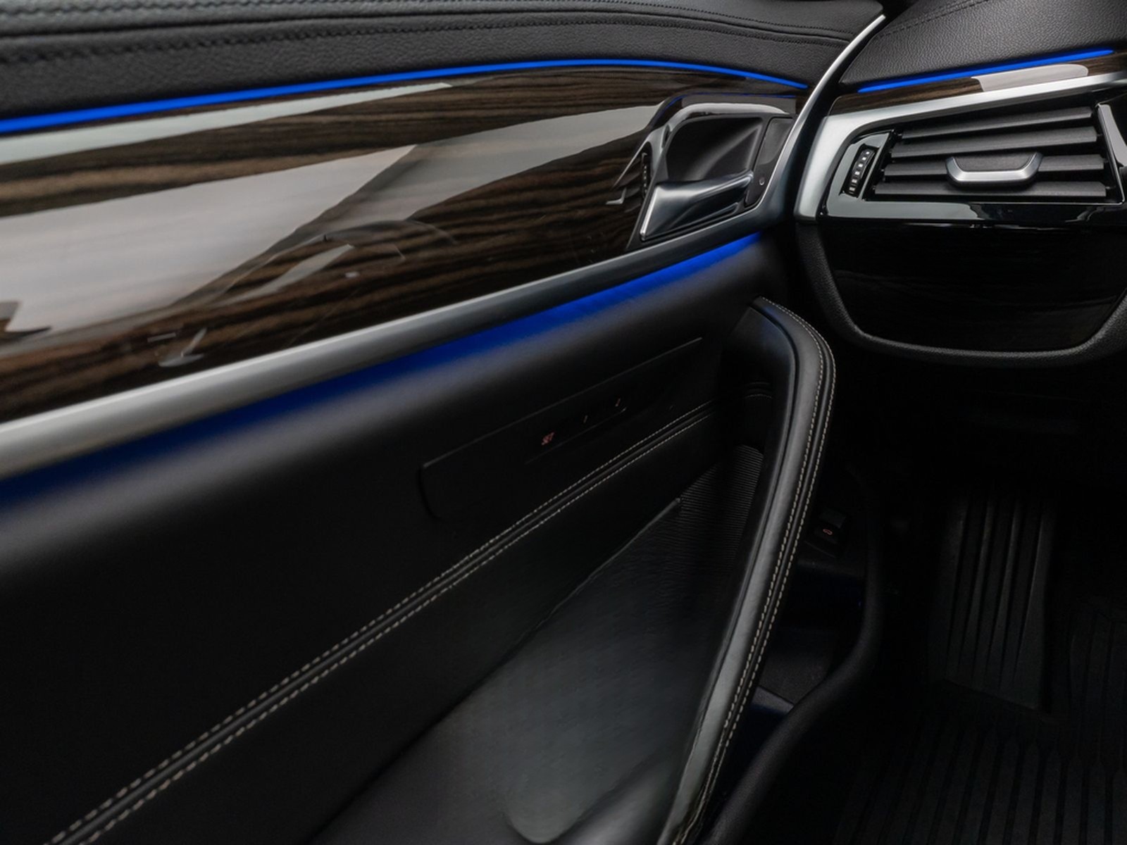 BMW 540i xD Luxury Line Kamera HUD HiFi Komfort AHK foto 34