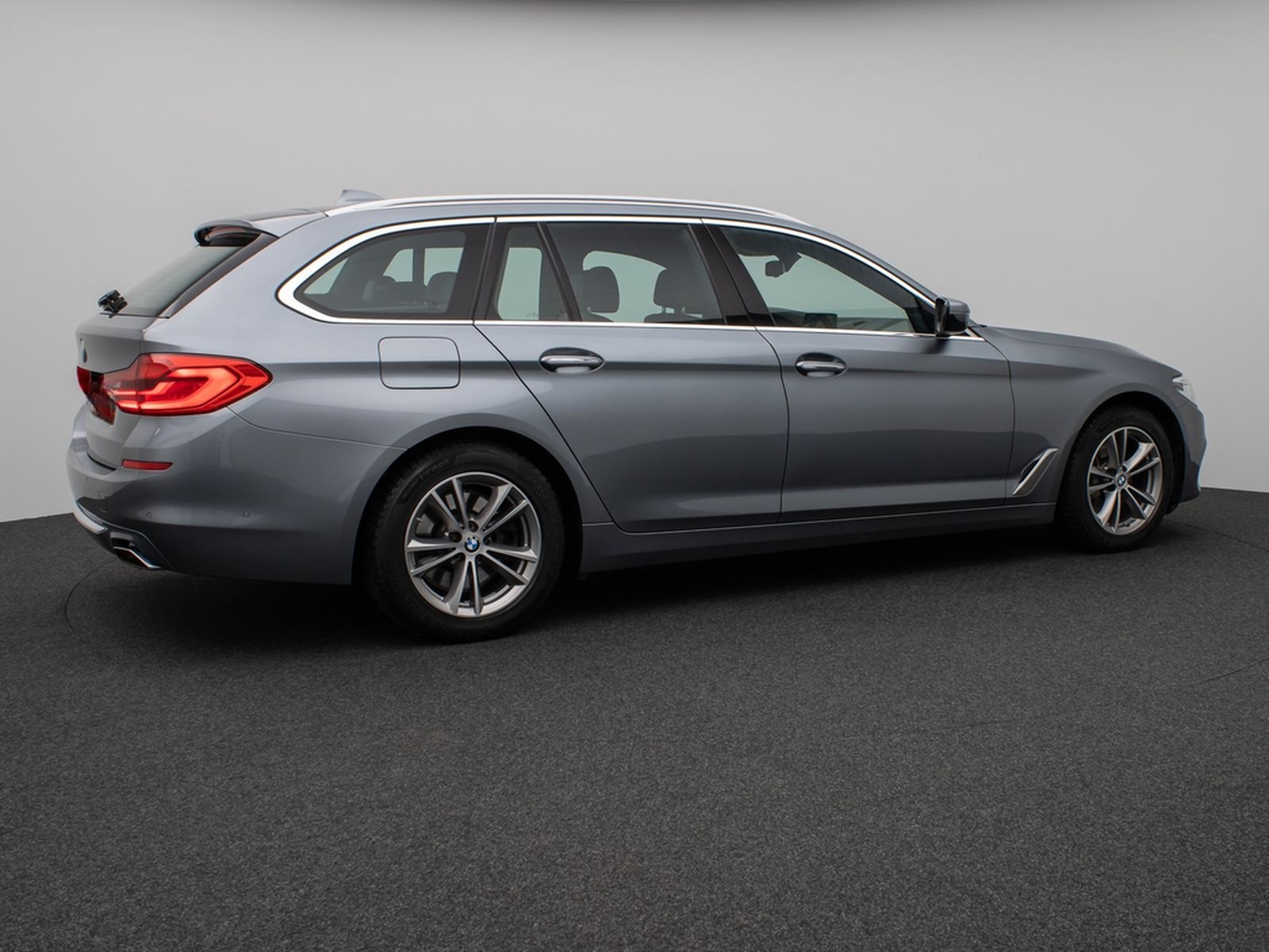 BMW 540i xD Luxury Line Kamera HUD HiFi Komfort AHK foto 6