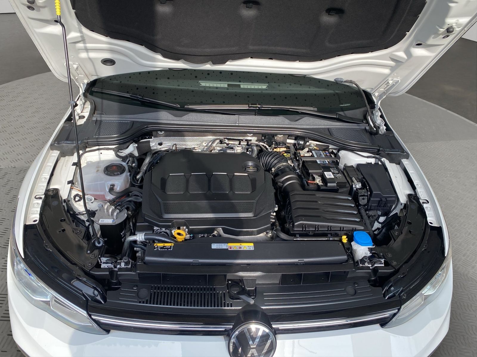 Volkswagen Golf VIII Life (NAVI.SHZ.PDC.ACC.AHK.DAB) 2.0 TD foto 14