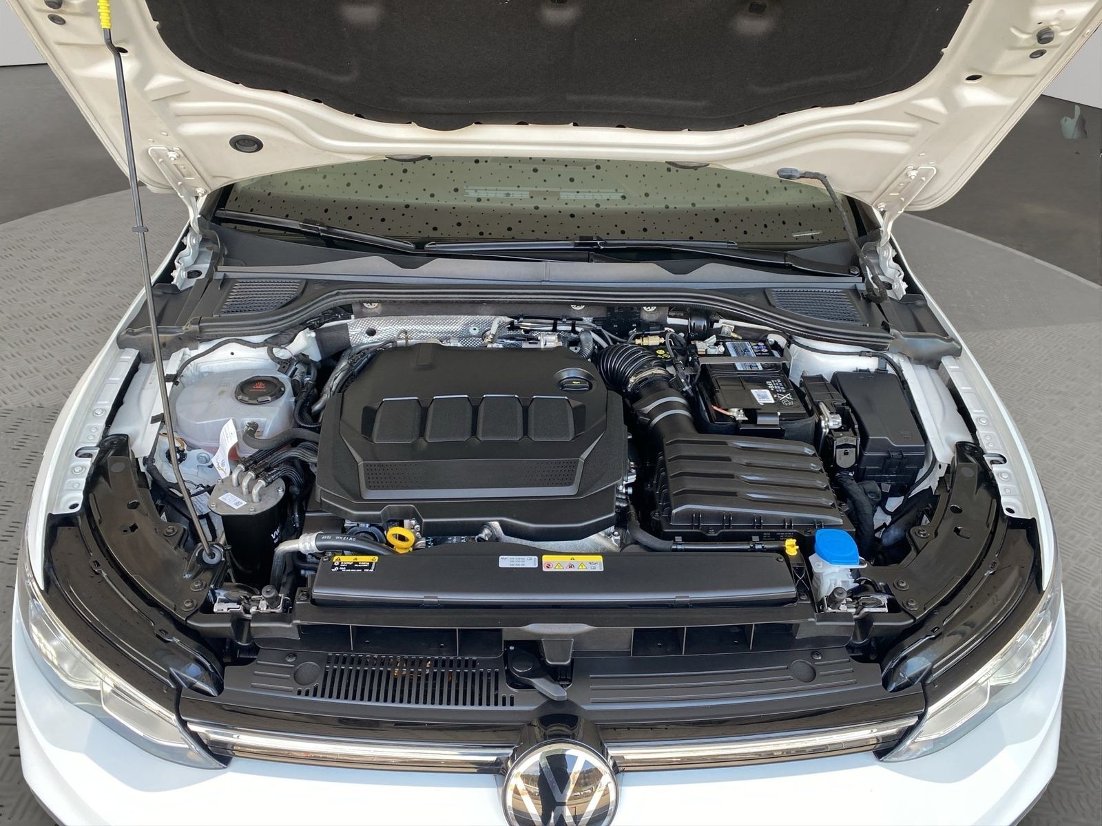 Volkswagen Golf VIII Life (NAVI.SHZ.PDC.ACC.AHK.DAB) 2.0 TD foto 15