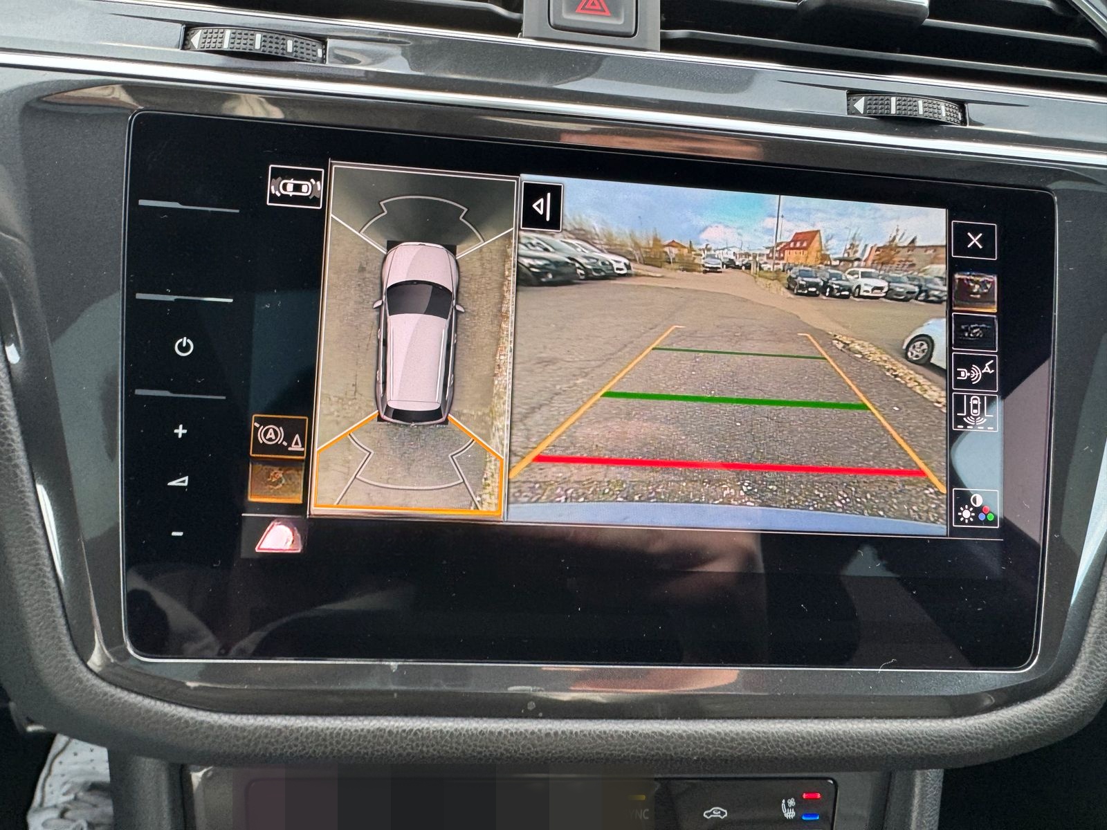 Volkswagen Tiguan Allspace R-Line 2.0 TSI AHK 7SITZ PANO IQ foto 21