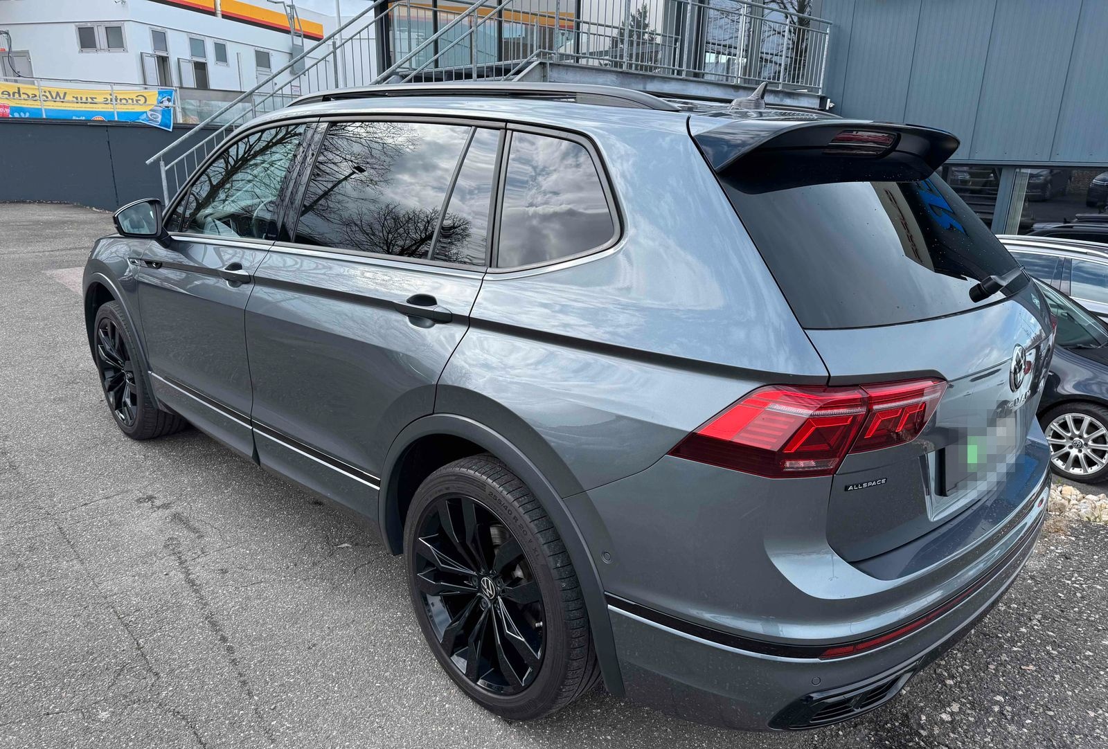 Volkswagen Tiguan Allspace R-Line 2.0 TSI AHK 7SITZ PANO IQ foto 5