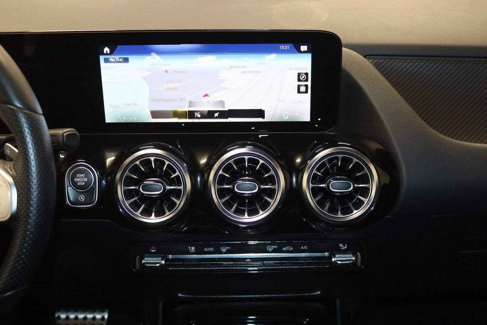 Mercedes-Benz GLA 35 AMG 4Matic-Pano-Fender-Wide-AHK-LED-KESSY foto 20