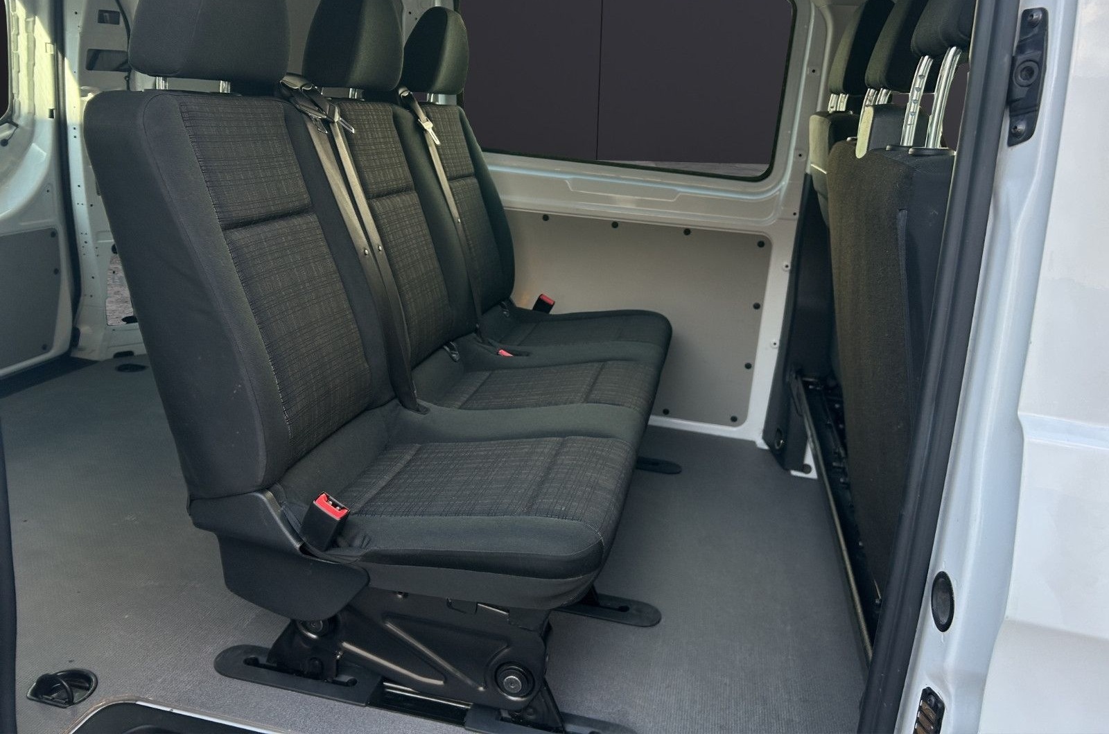 Mercedes-Benz Vito Mixto 111 CDI FWD kompakt, Klima, BT, AHK foto 13