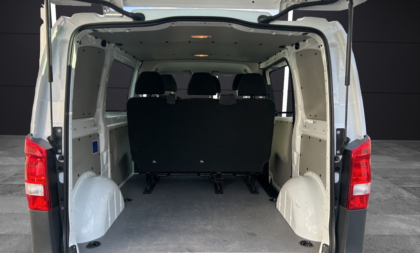 Mercedes-Benz Vito Mixto 111 CDI FWD kompakt, Klima, BT, AHK foto 15