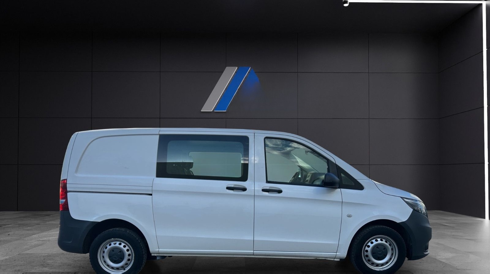 Mercedes-Benz Vito Mixto 111 CDI FWD kompakt, Klima, BT, AHK foto 8