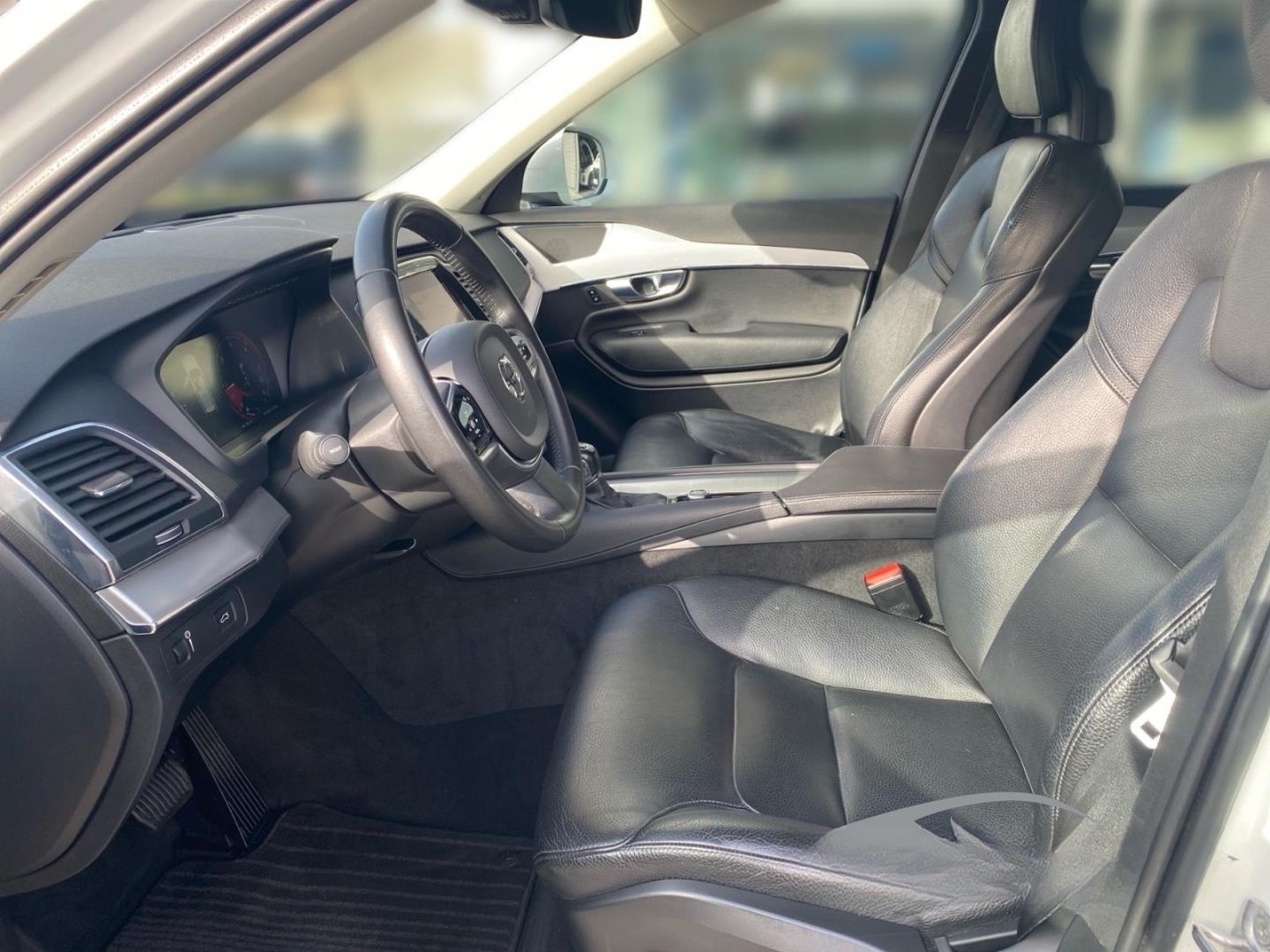 Volvo XC90 Momentum AWD Navi Leder Digit. Cockpit Memo foto 7