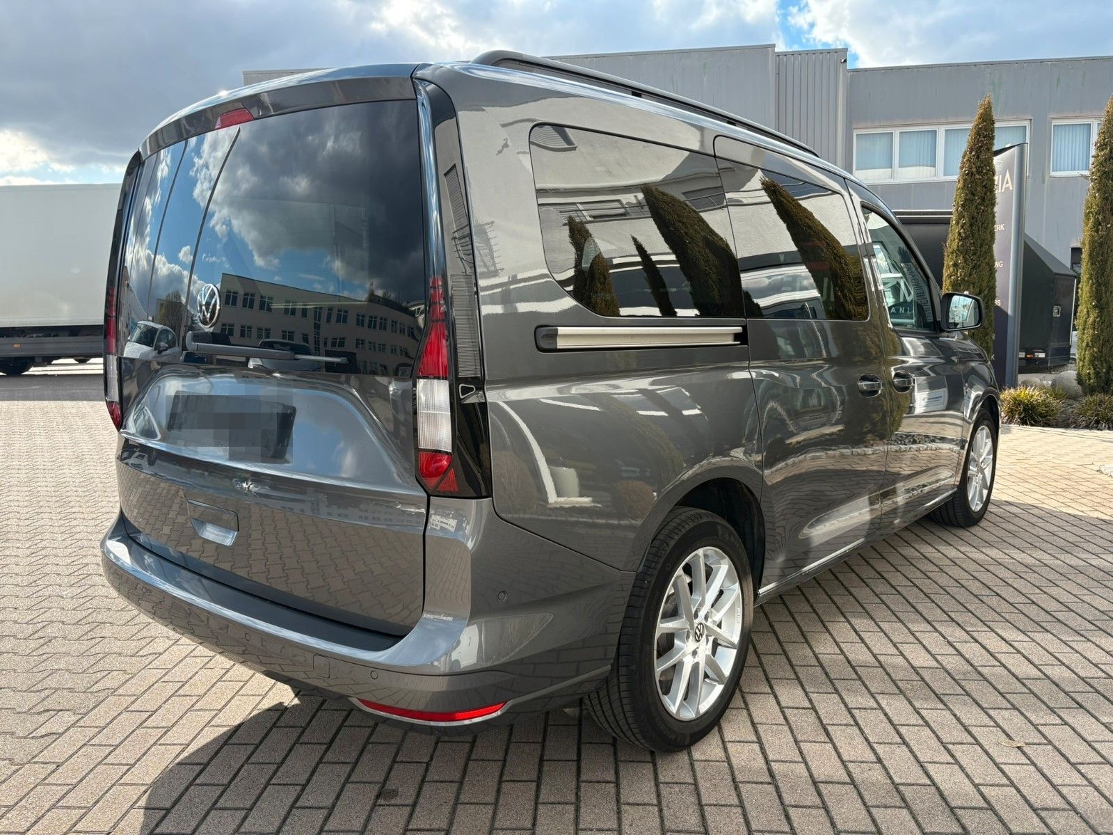 Volkswagen Caddy Basis Maxi 7Sitzer /Auto foto 7